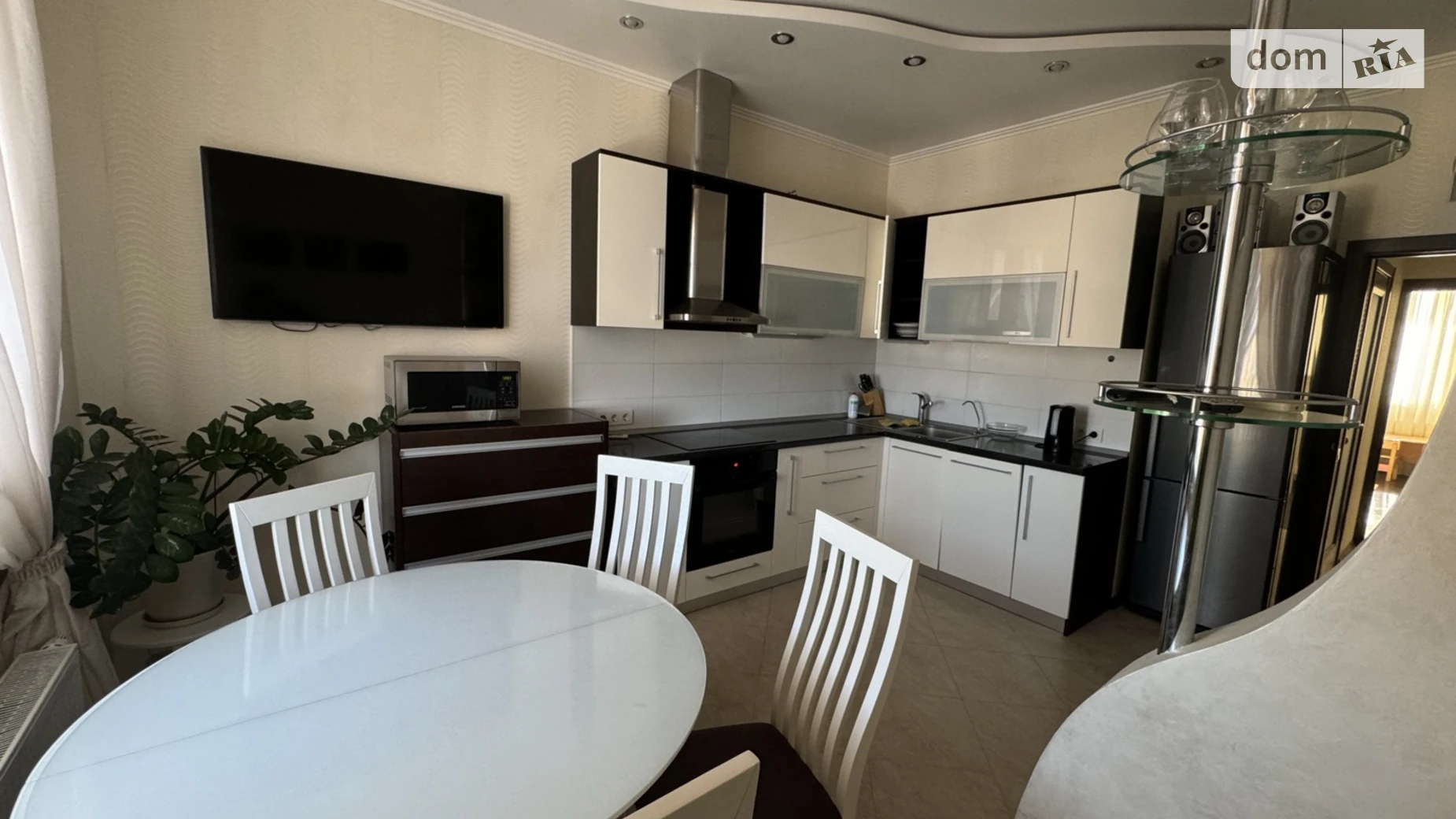 Сдается в аренду 2-комнатная квартира 75 кв. м в Одессе, ул. Независимости, 11 - фото 4