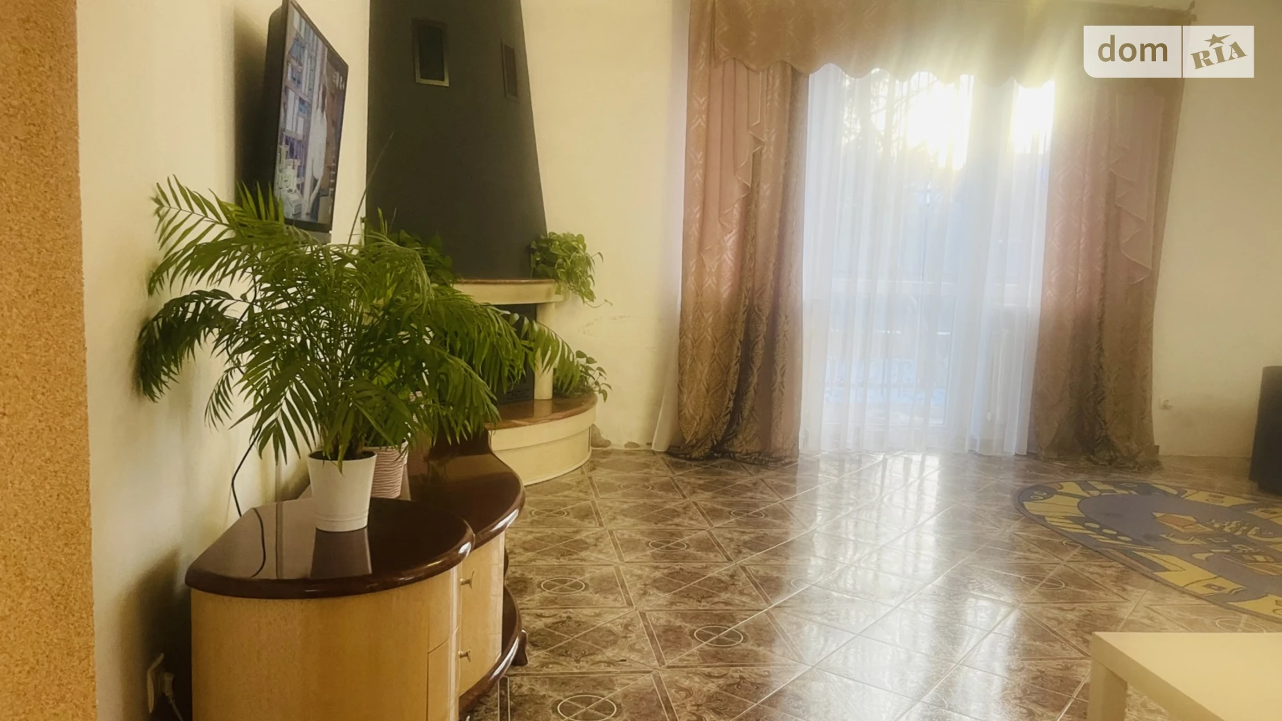 Продается дом на 2 этажа 205 кв. м с беседкой, цена: 152000 $ - фото 2