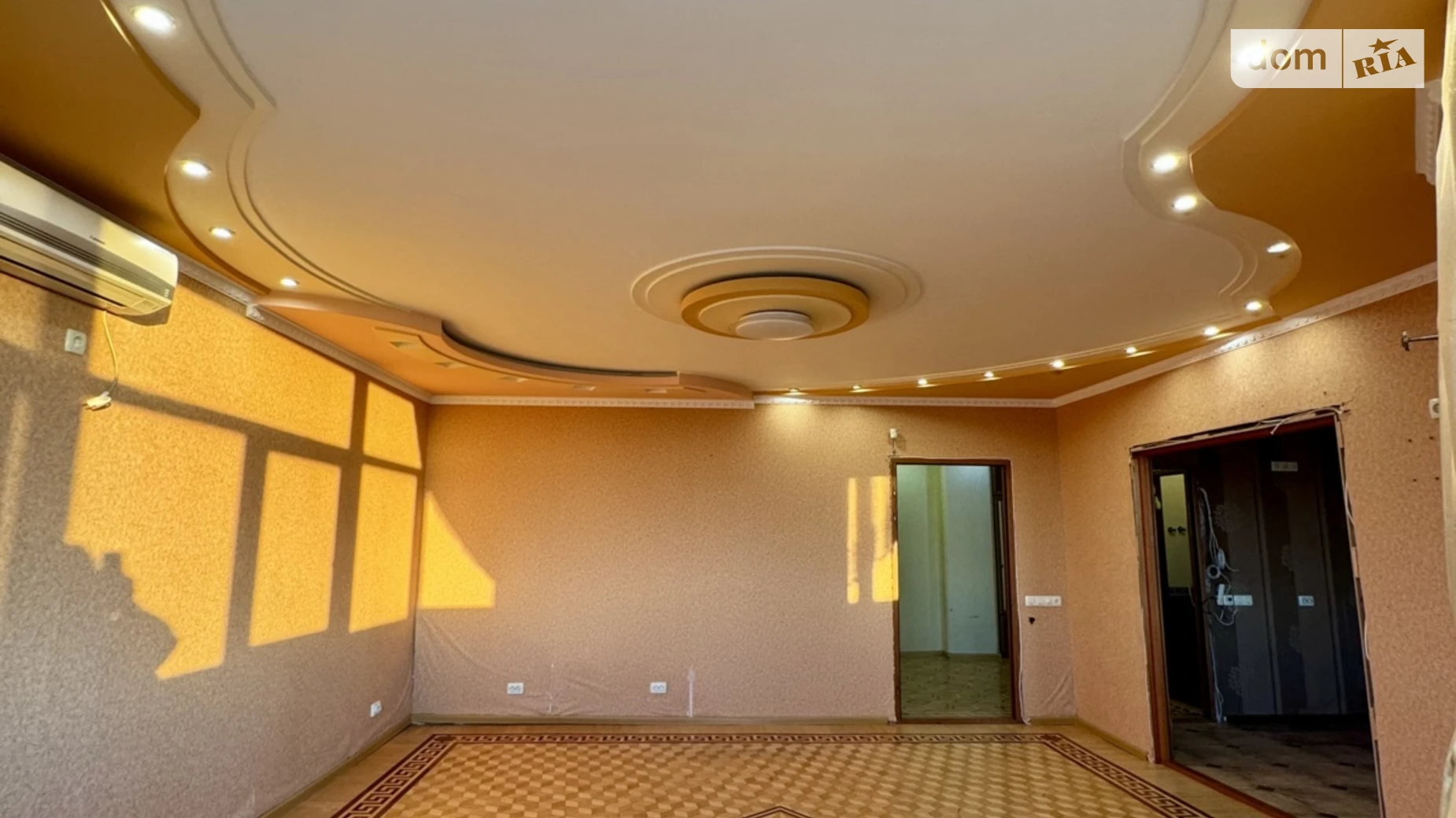 Продається 3-кімнатна квартира 111.2 кв. м у Києві, вул. Генерала Генадія Воробйова, 13Е - фото 3