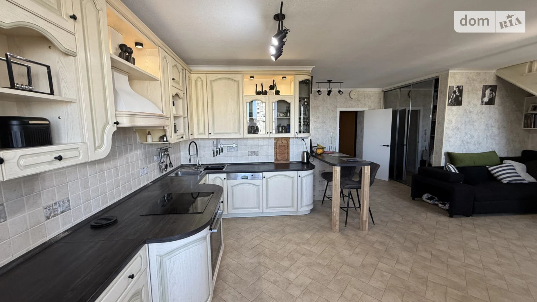 Продается 3-комнатная квартира 114.3 кв. м в Киеве, цена: 120000 $ - фото 2