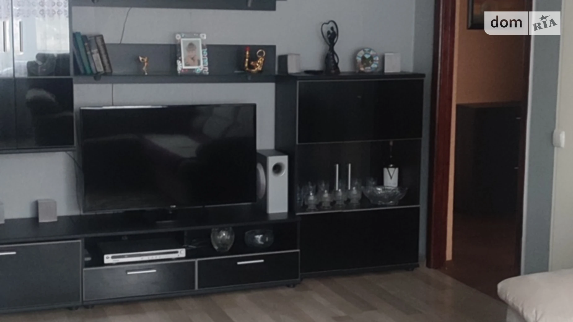 Продается 3-комнатная квартира 58.9 кв. м в Кривом Роге, ул. Космонавтов - фото 2