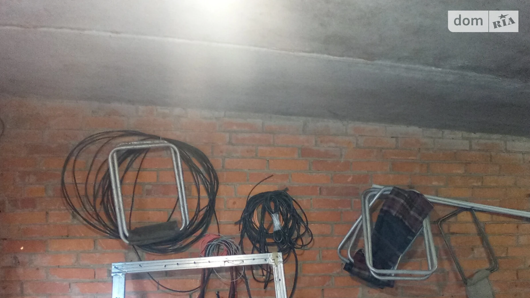 Продается отдельно стоящий гараж под легковое авто на 20.3 кв. м, цена: 5400 $ - фото 4