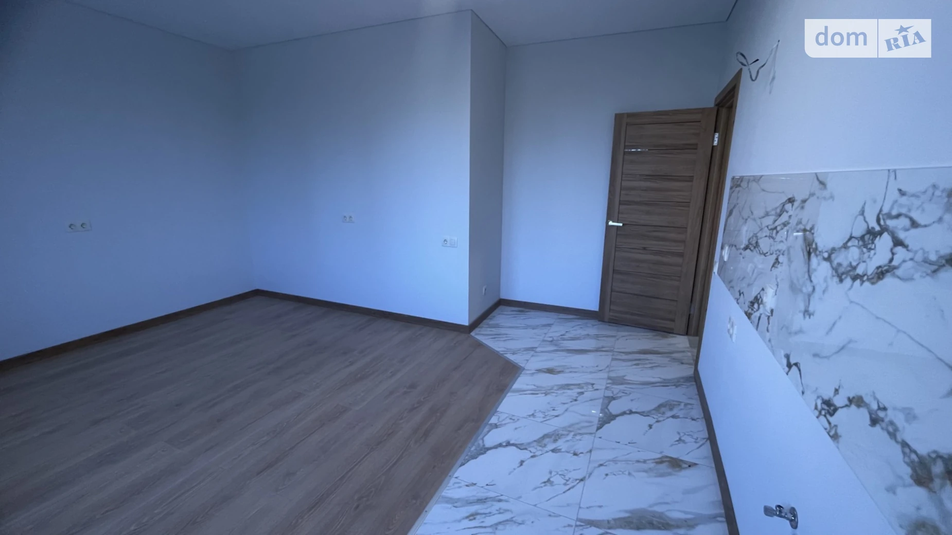 Продается 1-комнатная квартира 42.8 кв. м в Ужгороде, ул. Сергея Мартина(Парижской Коммуны), 4 - фото 3