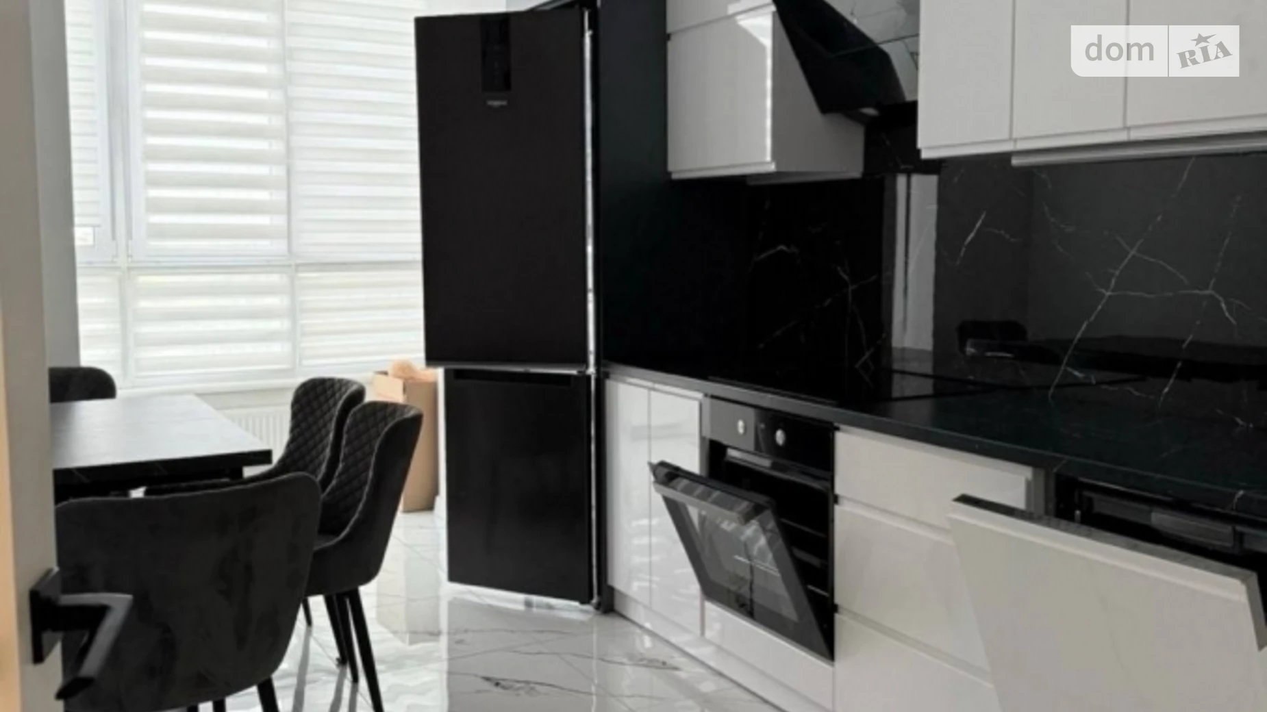 Продается 1-комнатная квартира 47 кв. м в Житомире, ул. Михаила Грушевского, 75 - фото 2