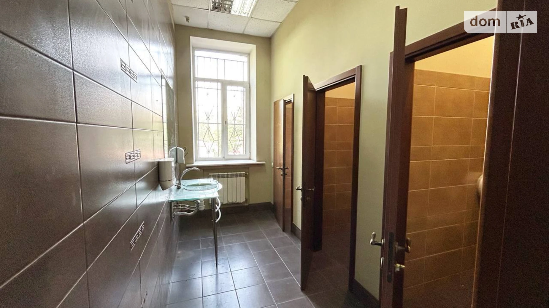 Сдается в аренду офис 224 кв. м в бизнес-центре, цена: 67200 грн - фото 5