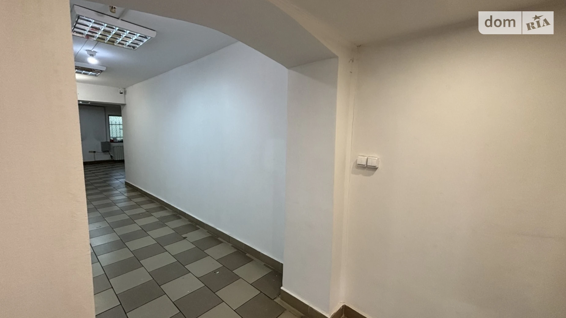Сдается в аренду офис 58 кв. м в бизнес-центре, цена: 850 $ - фото 5