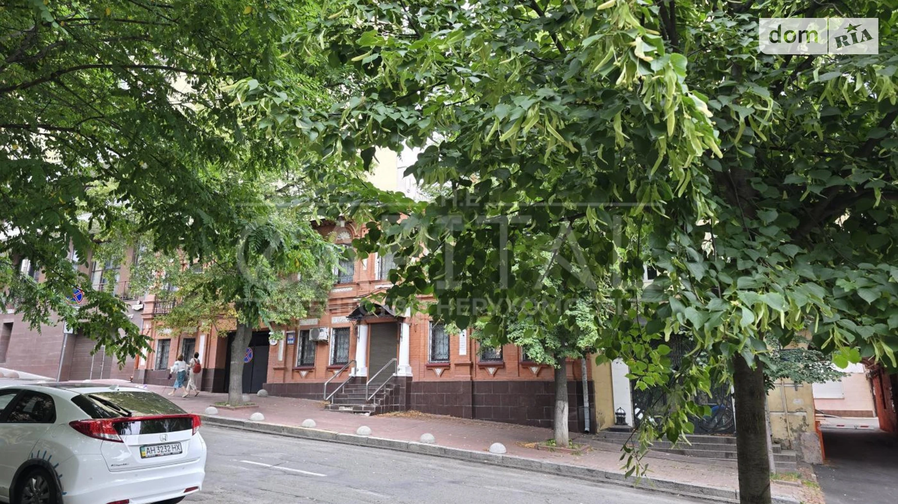 Сдается в аренду офис 483.2 кв. м в бизнес-центре, цена: 3700 $ - фото 2