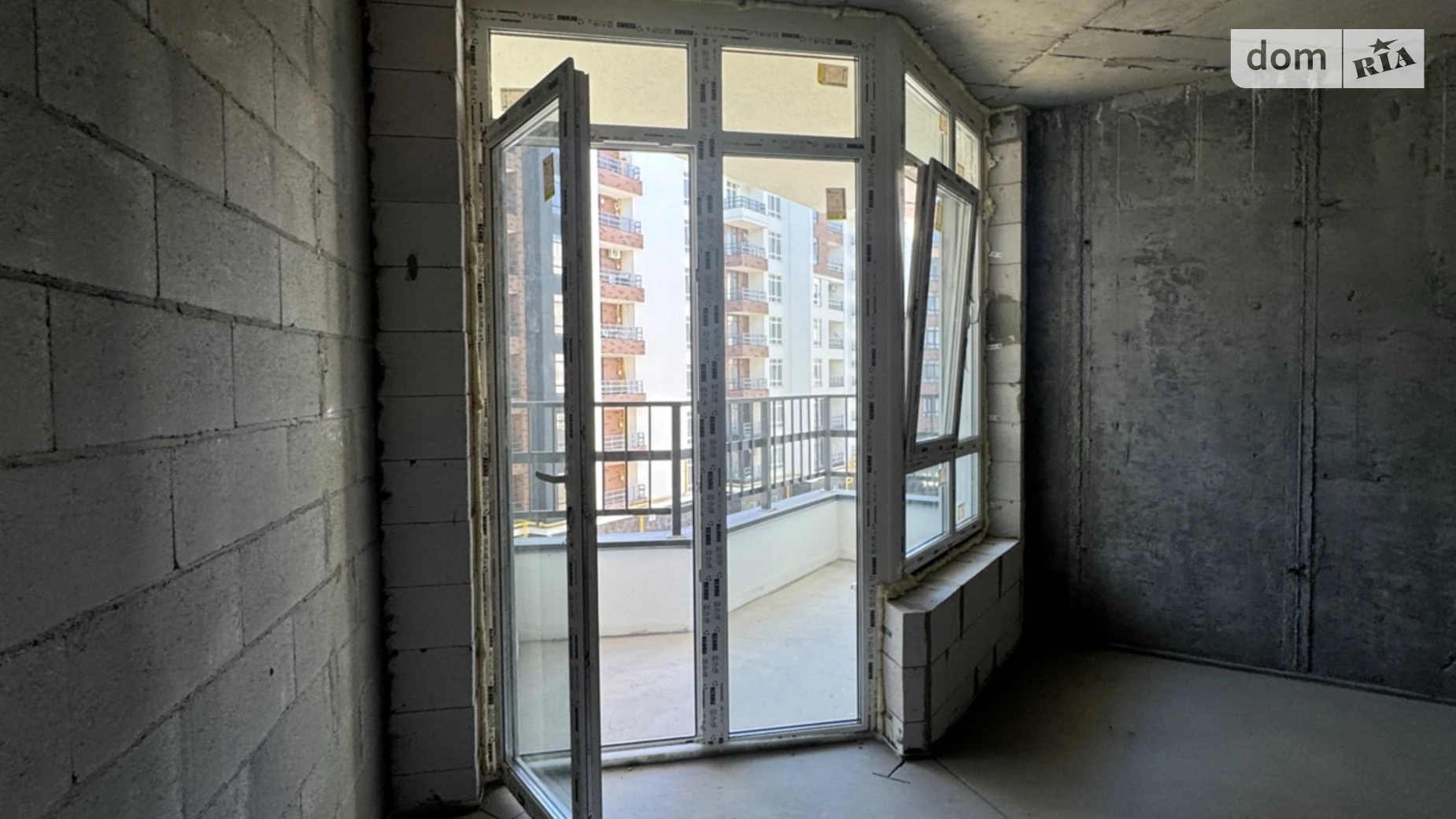 Продается 2-комнатная квартира 65 кв. м в Ирпене, ул. Ольги Кобылянской(Достоевского), 1В/25 - фото 2