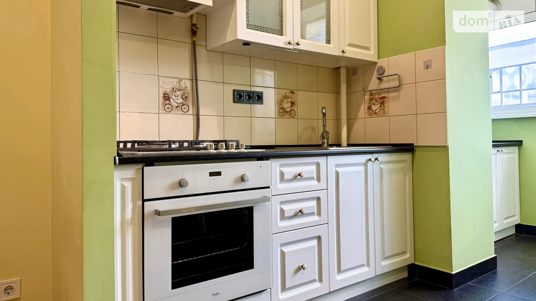 Продается 1-комнатная квартира 47 кв. м в Ивано-Франковске, ул. Надречная, 2А - фото 3