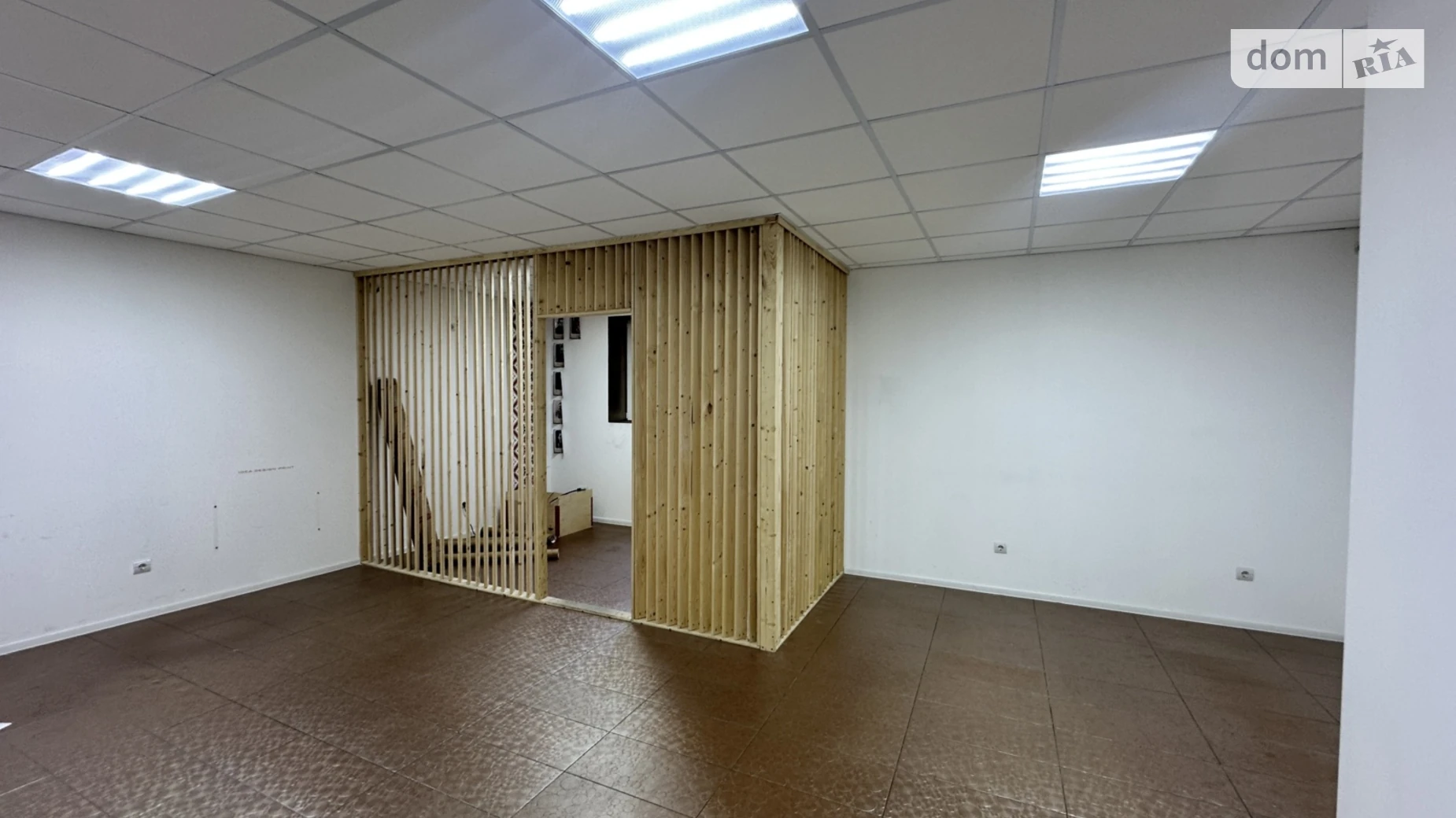 Здається в оренду приміщення вільного призначення 65 кв. м в 1-поверховій будівлі, цена: 8000 грн - фото 2