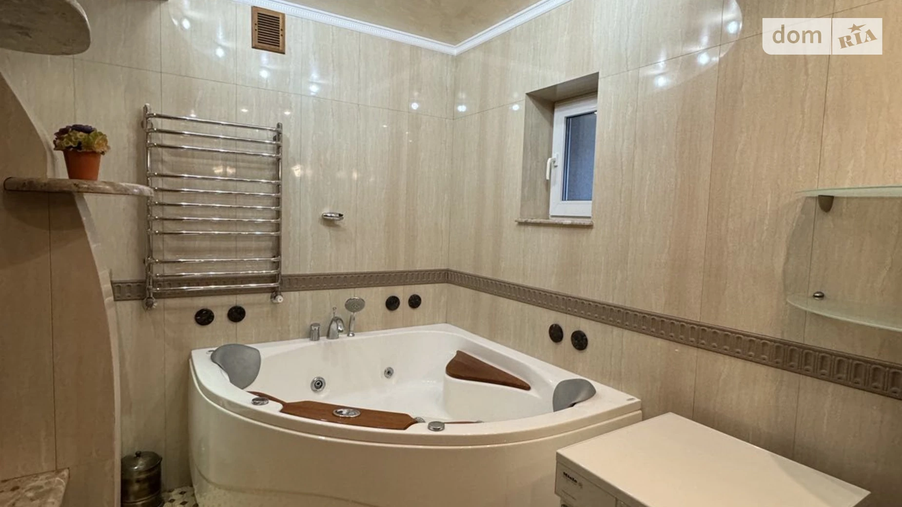 Продается 3-комнатная квартира 160 кв. м в Львове, ул. Троллейбусная - фото 2