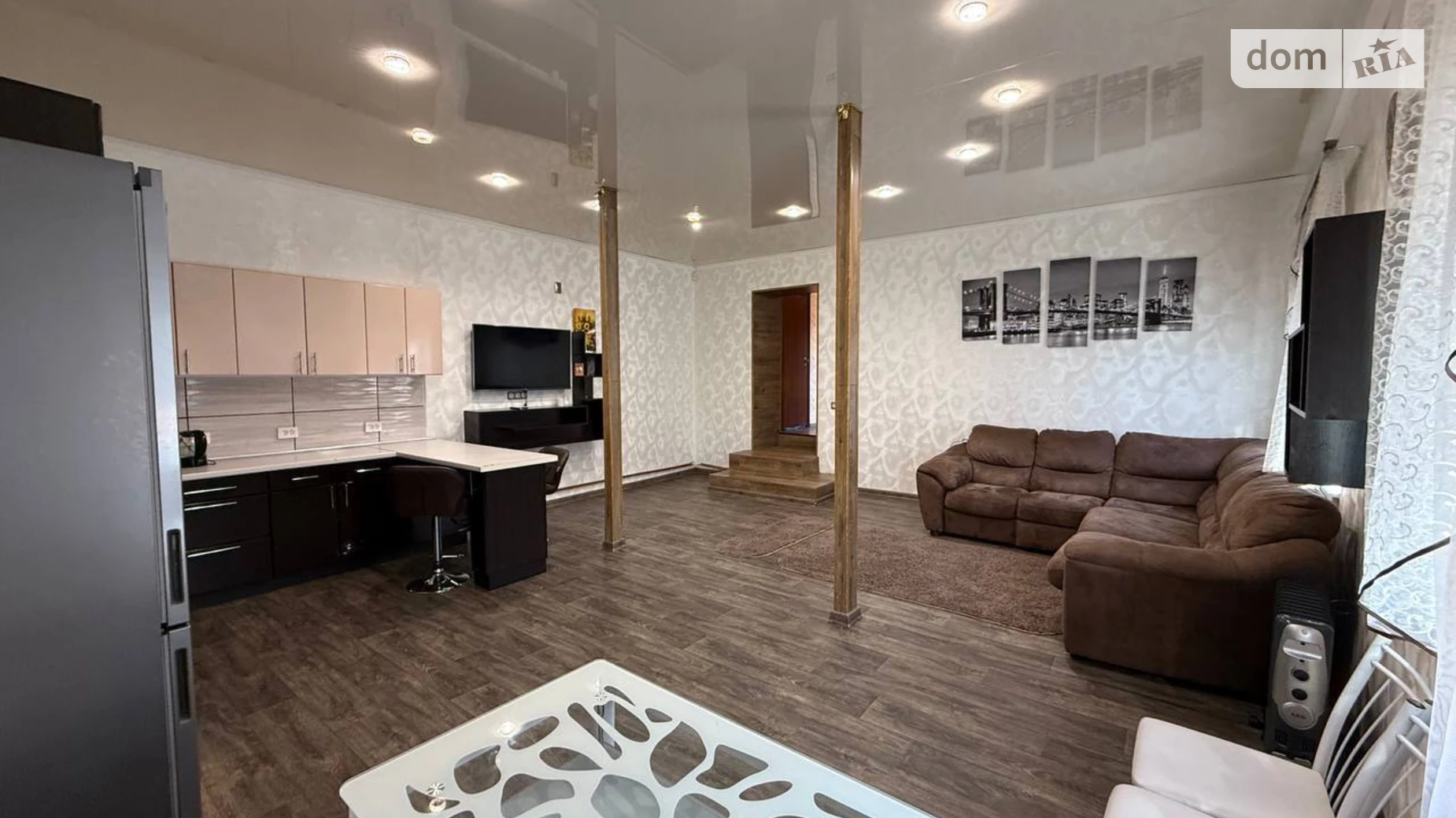 Продается дом на 2 этажа 176.7 кв. м с бассейном, цена: 59500 $ - фото 3