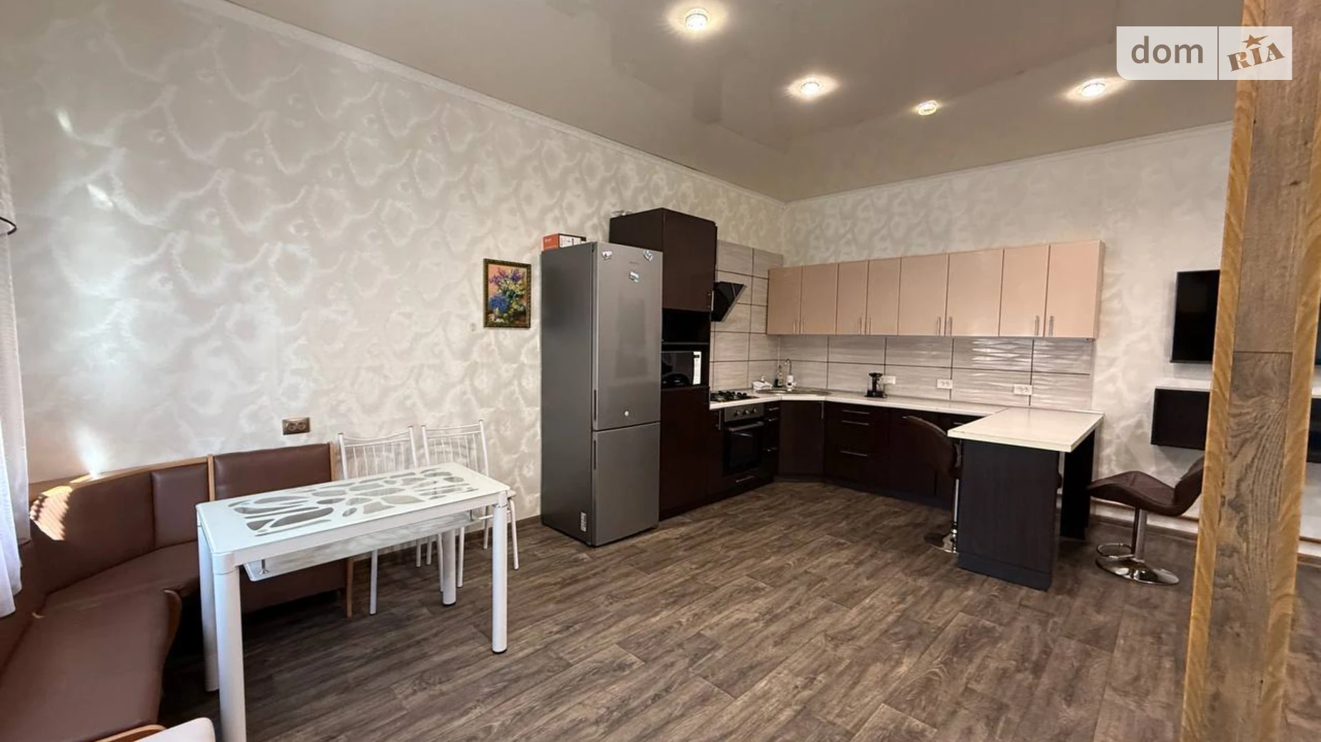 Продается дом на 2 этажа 176.7 кв. м с бассейном, цена: 59500 $ - фото 4