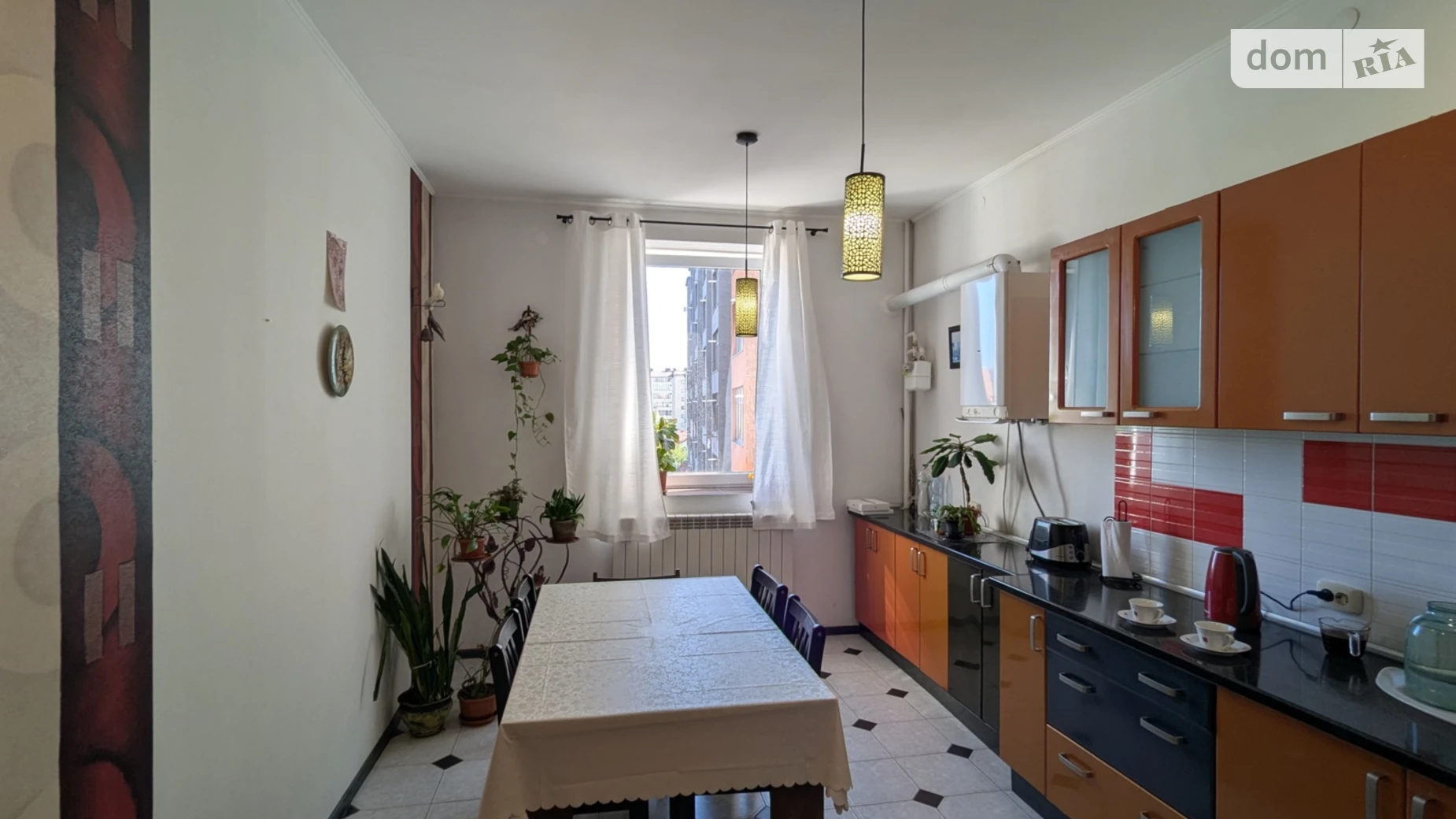 Здається в оренду 3-кімнатна квартира 100 кв. м у Івано-Франківську, вул. Берегова, 22А - фото 2