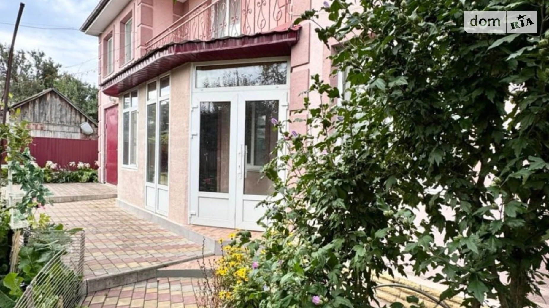 Продается дом на 2 этажа 193 кв. м с участком, цена: 119000 $ - фото 2