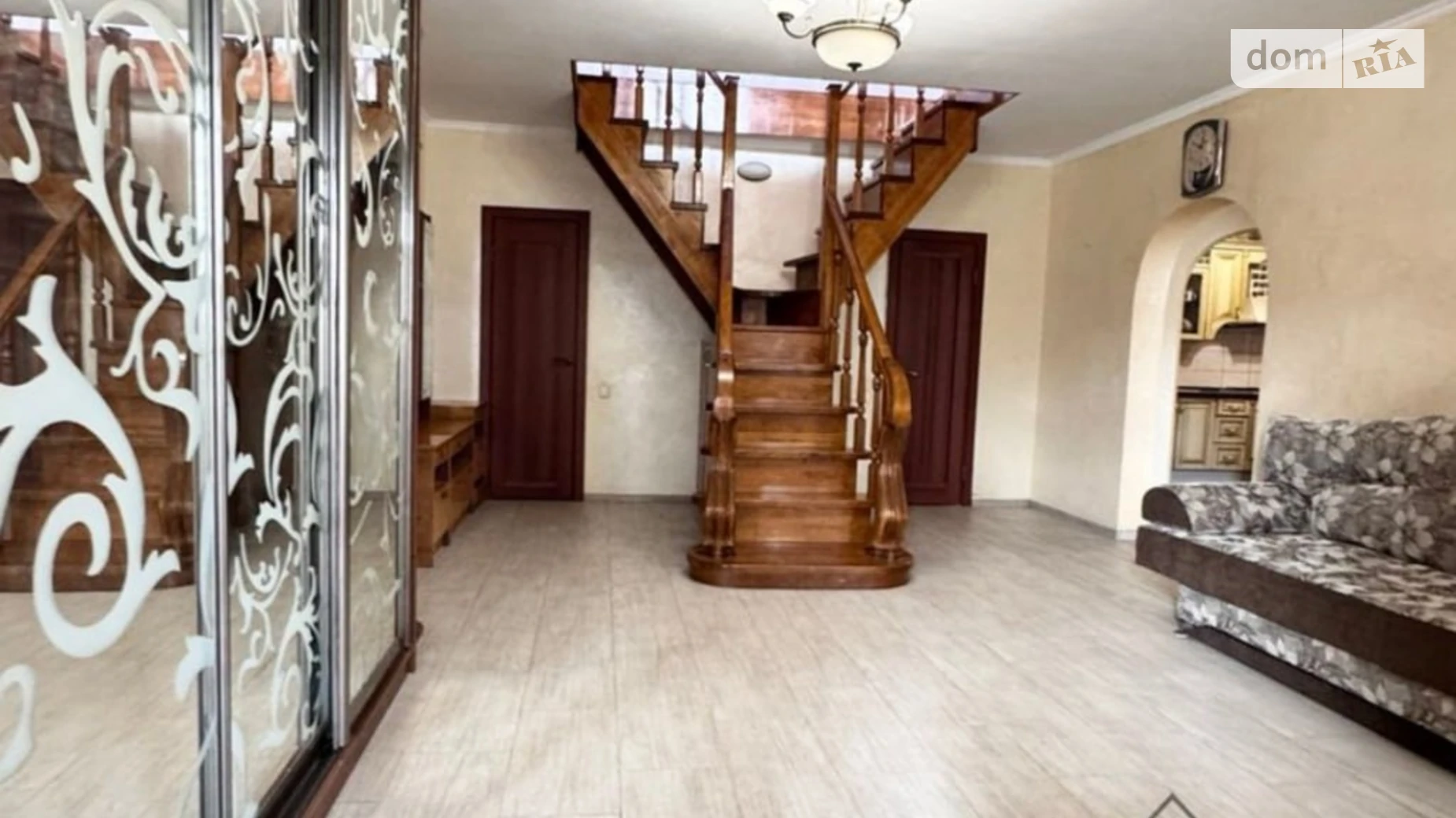 Продается дом на 2 этажа 193 кв. м с балконом, цена: 119000 $ - фото 3