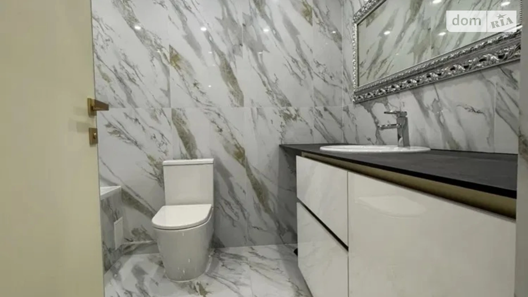 2-комнатная квартира 70 кв. м в Тернополе, ул. Чумацкая - фото 5