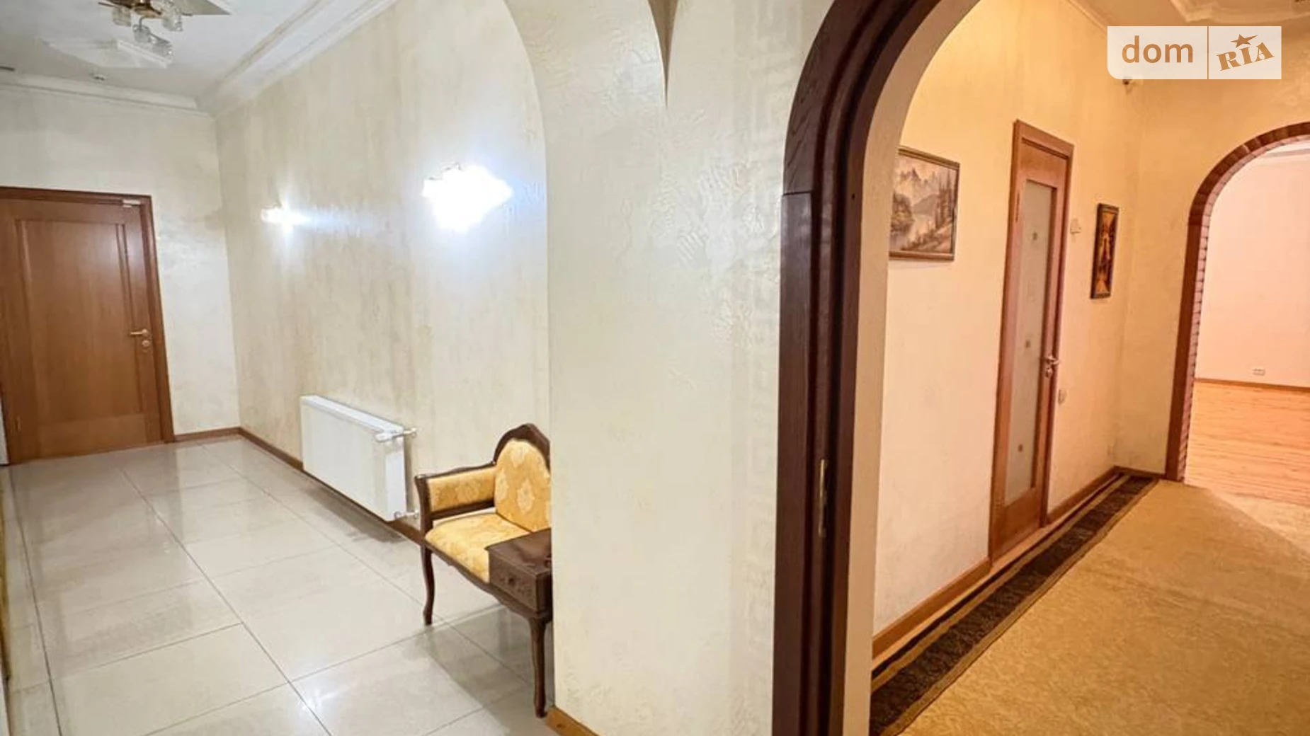 Продается 3-комнатная квартира 132.3 кв. м в Ровно, ул. Петра Могилы, 28 - фото 2