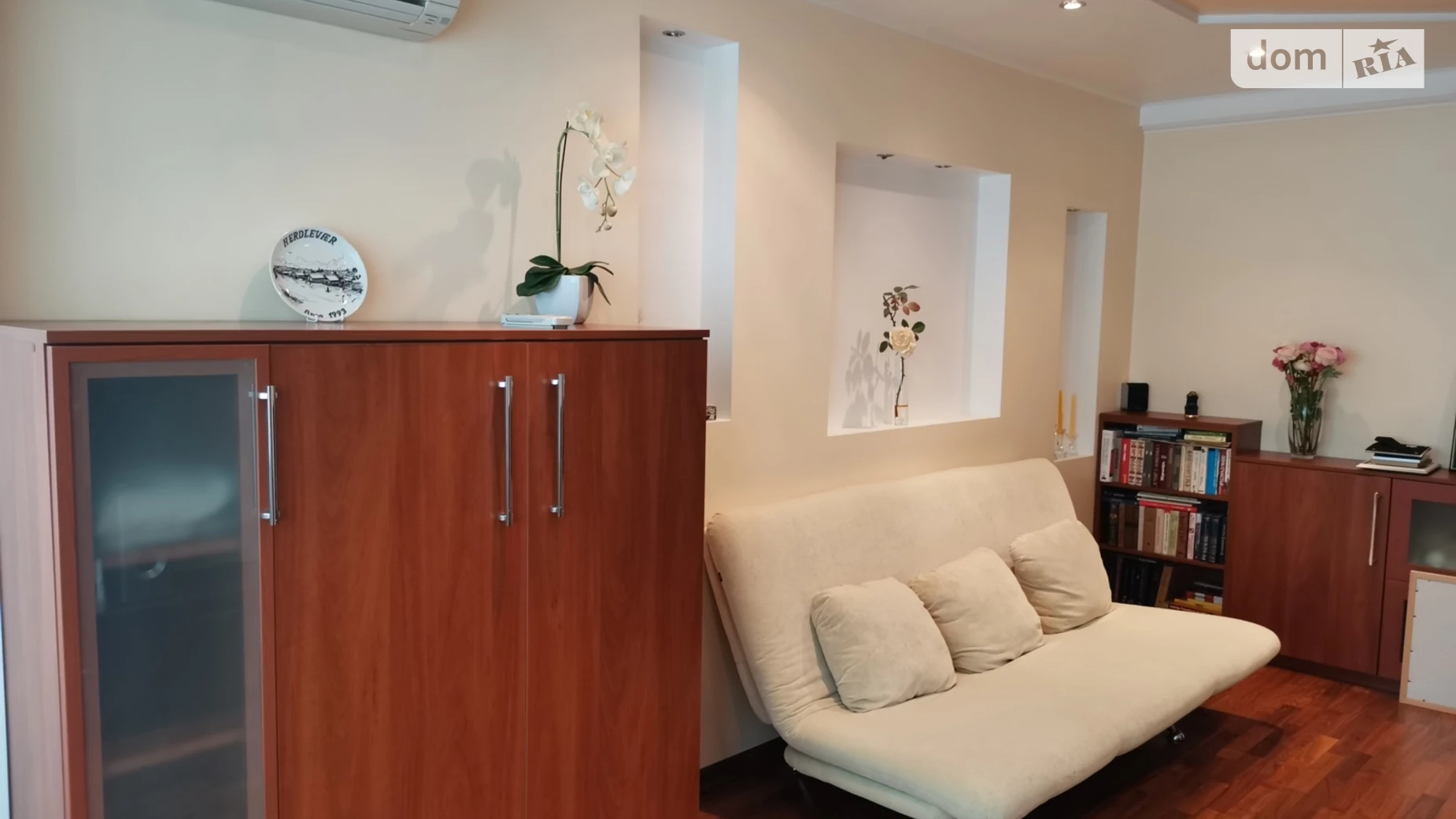 Продается 2-комнатная квартира 46 кв. м в Киеве, ул. Кубанской Украины, 41/28 - фото 4