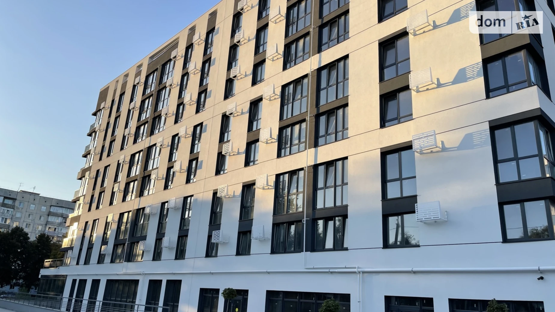 Продается 1-комнатная квартира 47 кв. м в Ровно, ул. Галицкого Данилы - фото 3