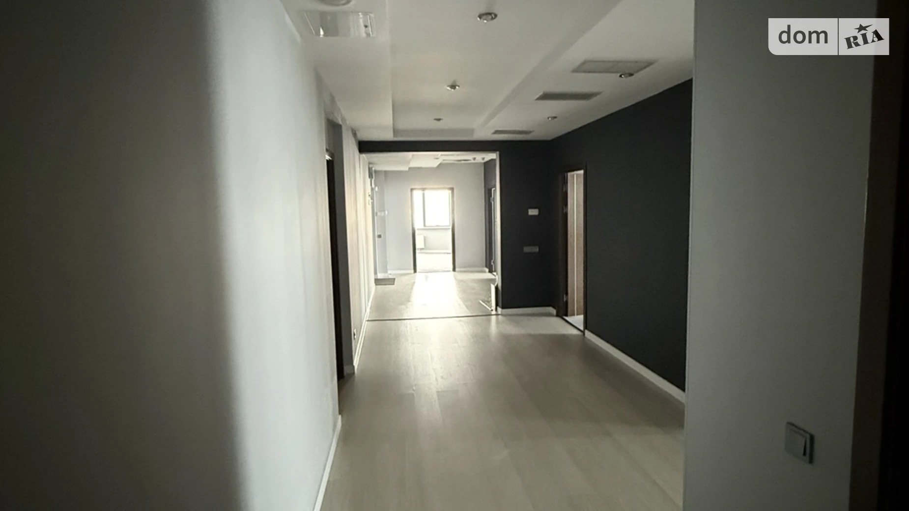 Сдается в аренду офис 280.2 кв. м в бизнес-центре, цена: 3500 $ - фото 5