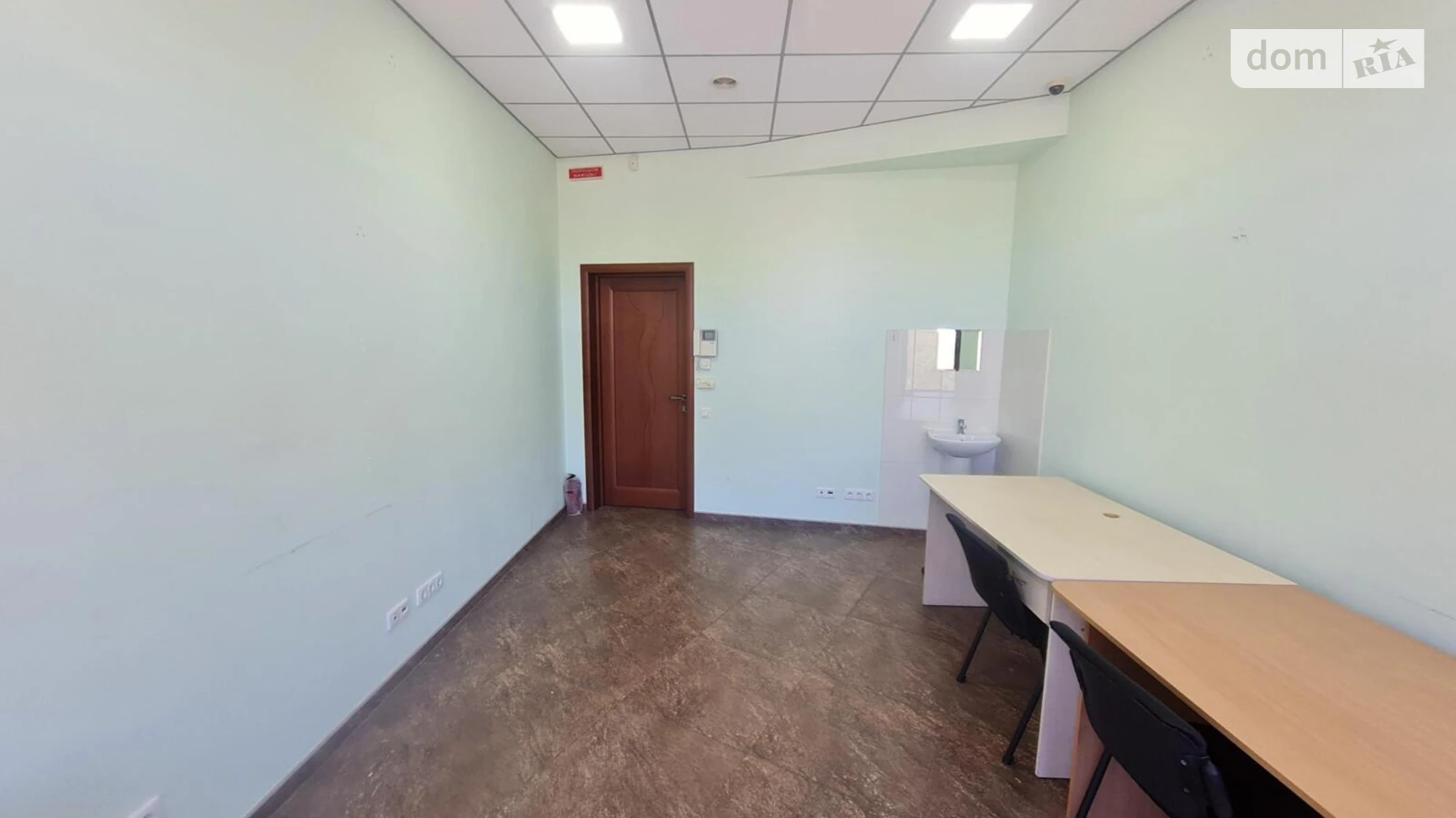 Сдается в аренду офис 18 кв. м в бизнес-центре, цена: 9500 грн - фото 4