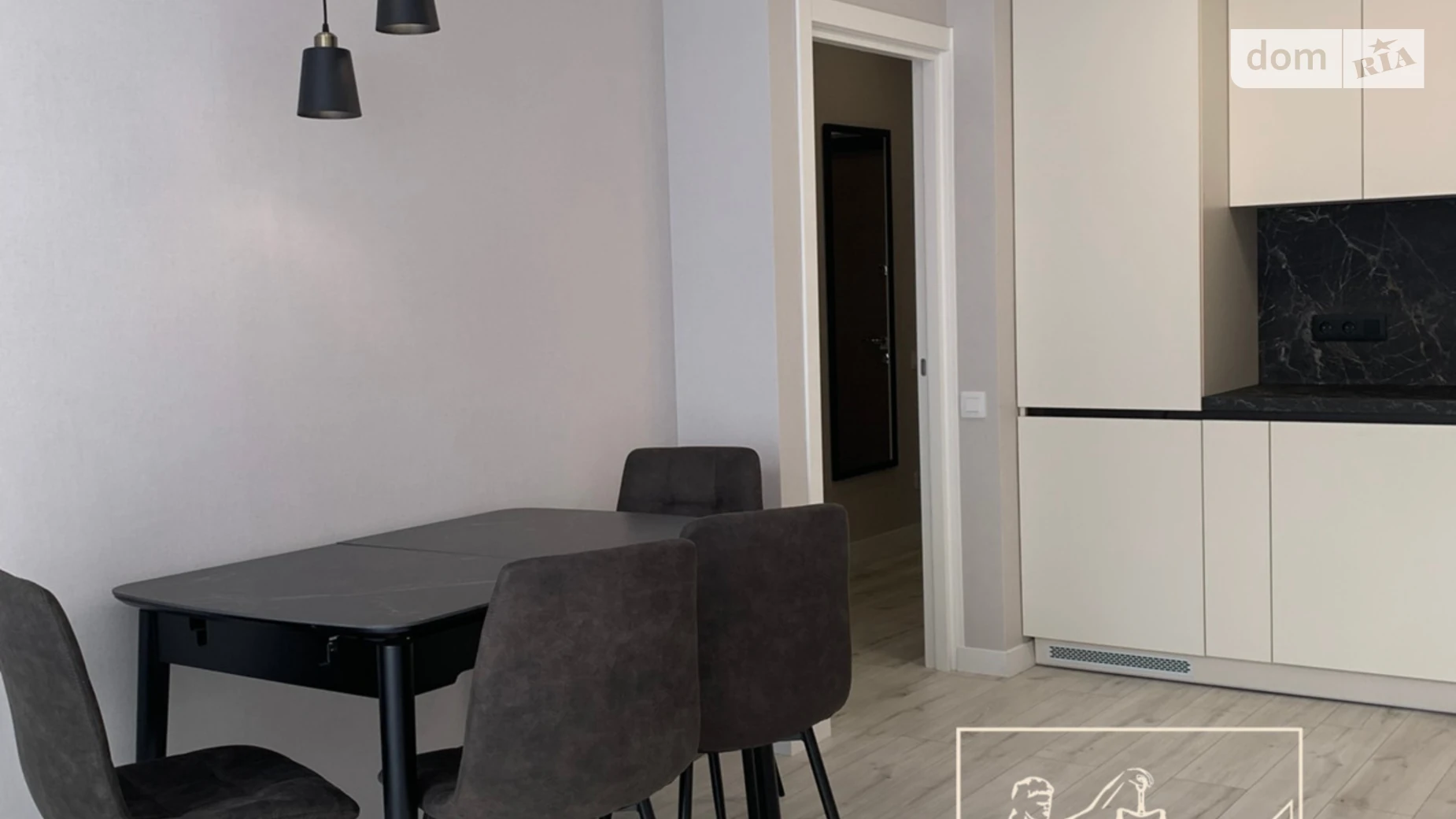 Продается 2-комнатная квартира 64 кв. м в Киеве, ул. Салютная, 2 - фото 3