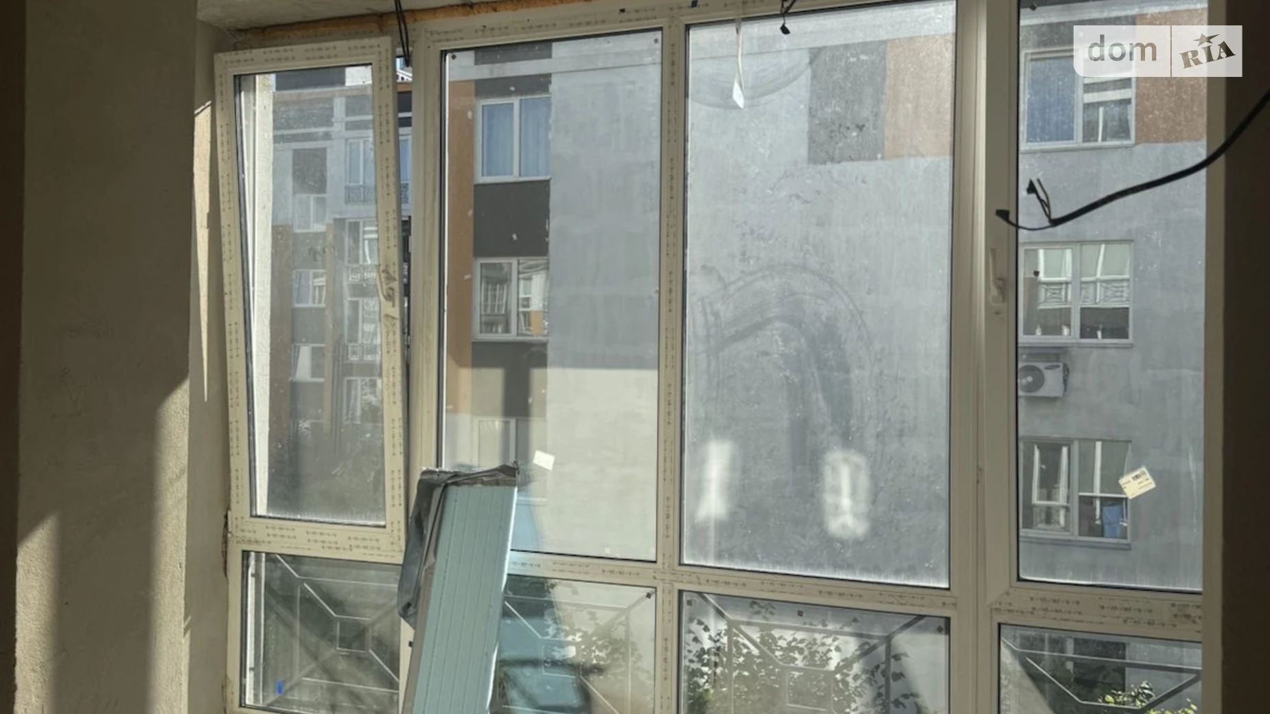 Продается 1-комнатная квартира 43.8 кв. м в Ирпене, ул. Родниковая, 6 - фото 3