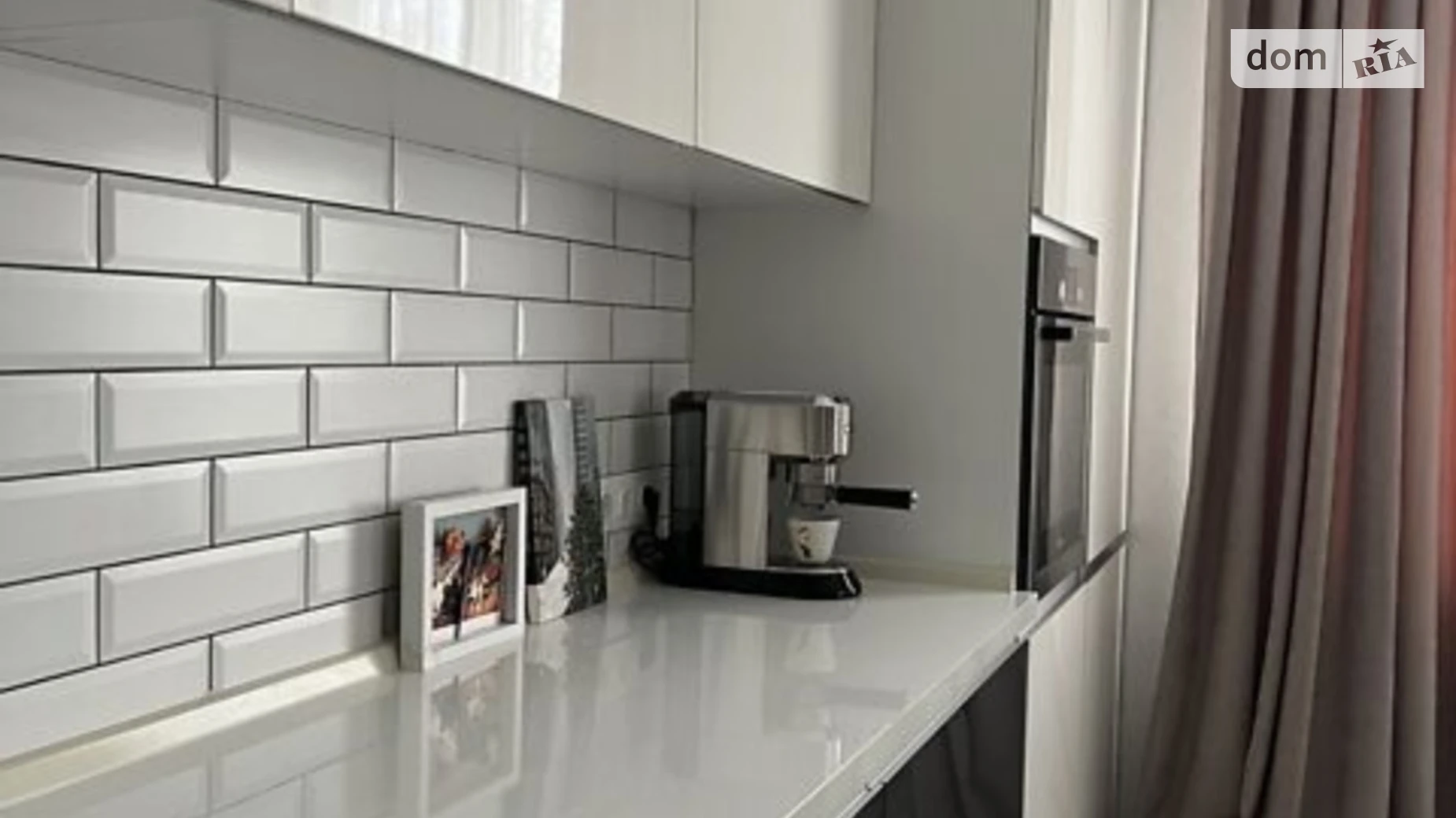 Продается дом на 3 этажа 186 кв. м с бассейном, цена: 230000 $ - фото 4