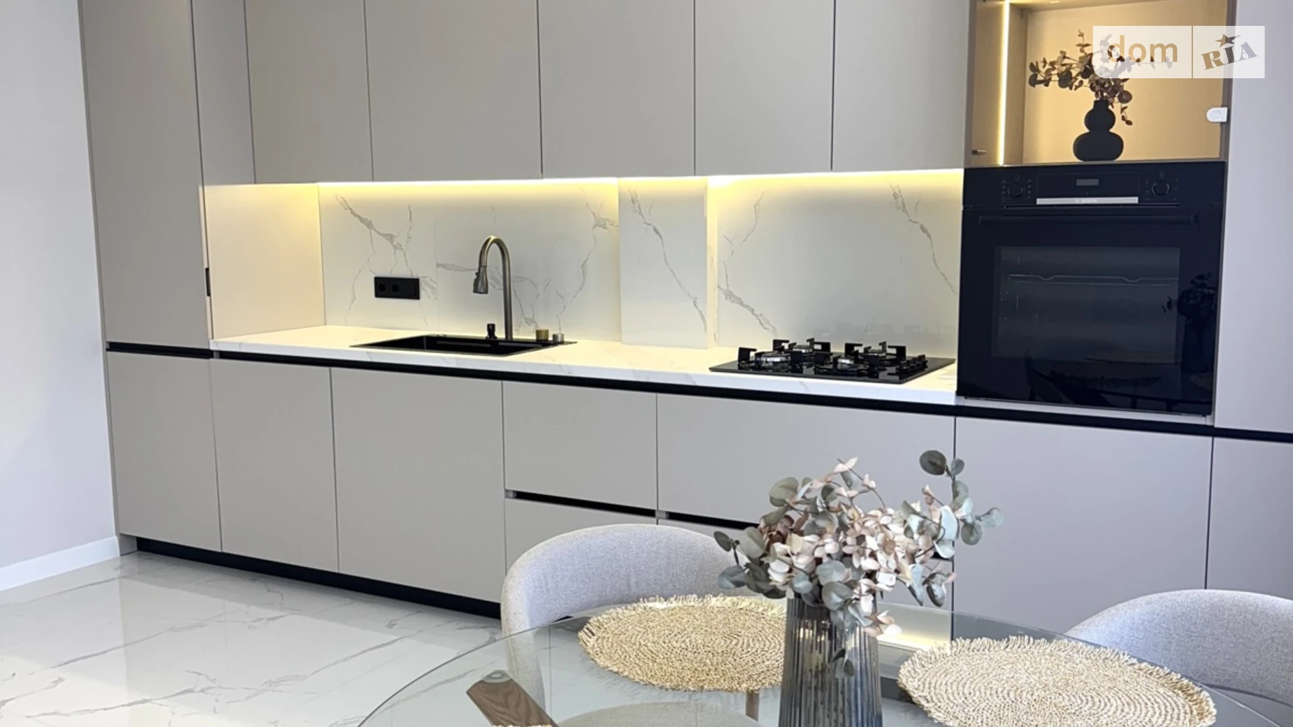 Продається 2-кімнатна квартира 68 кв. м у Ірпені, вул. Виговського(Суворова), 2 - фото 2