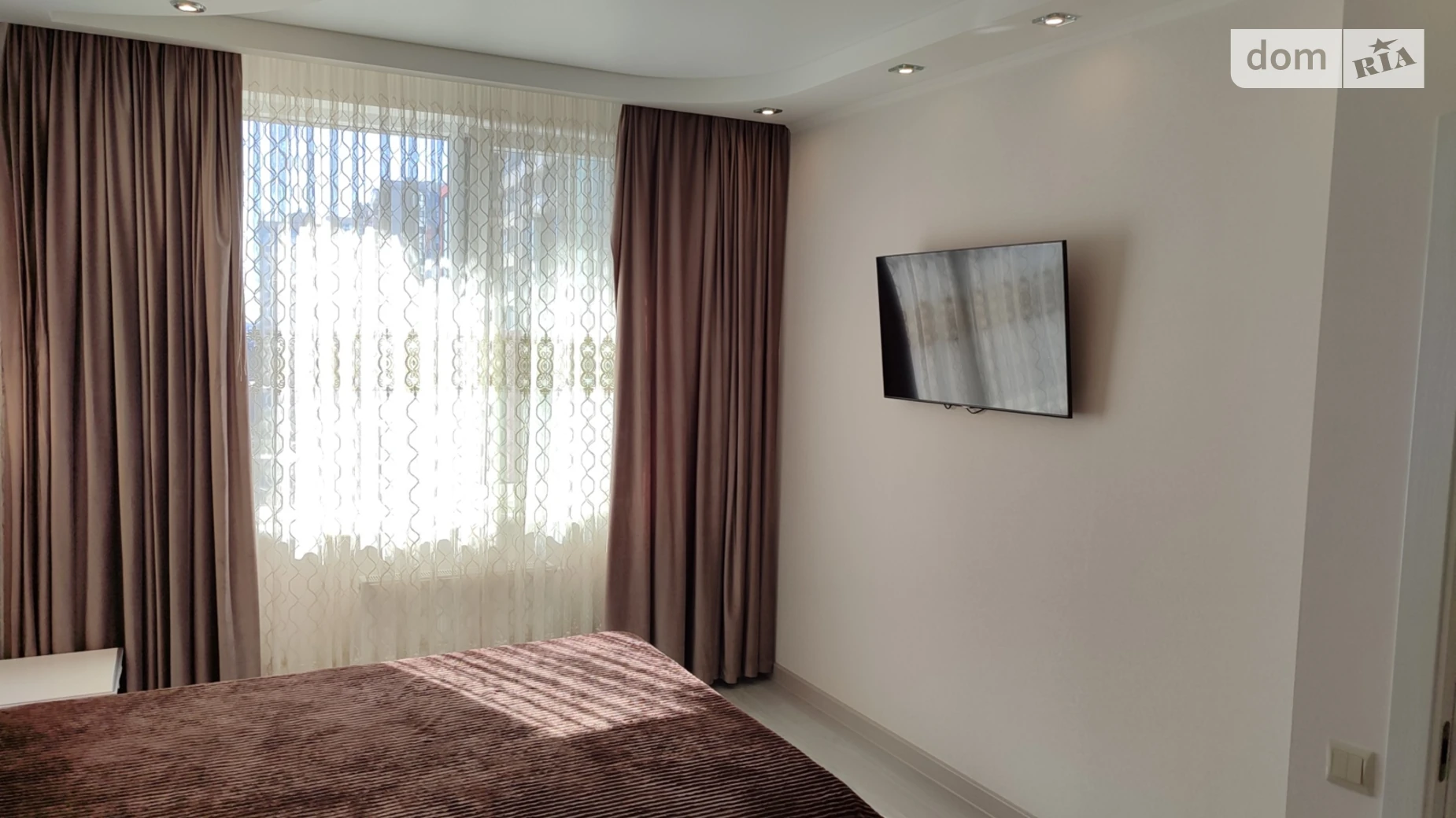 Продается 1-комнатная квартира 38 кв. м в, цена: 55000 $ - фото 2