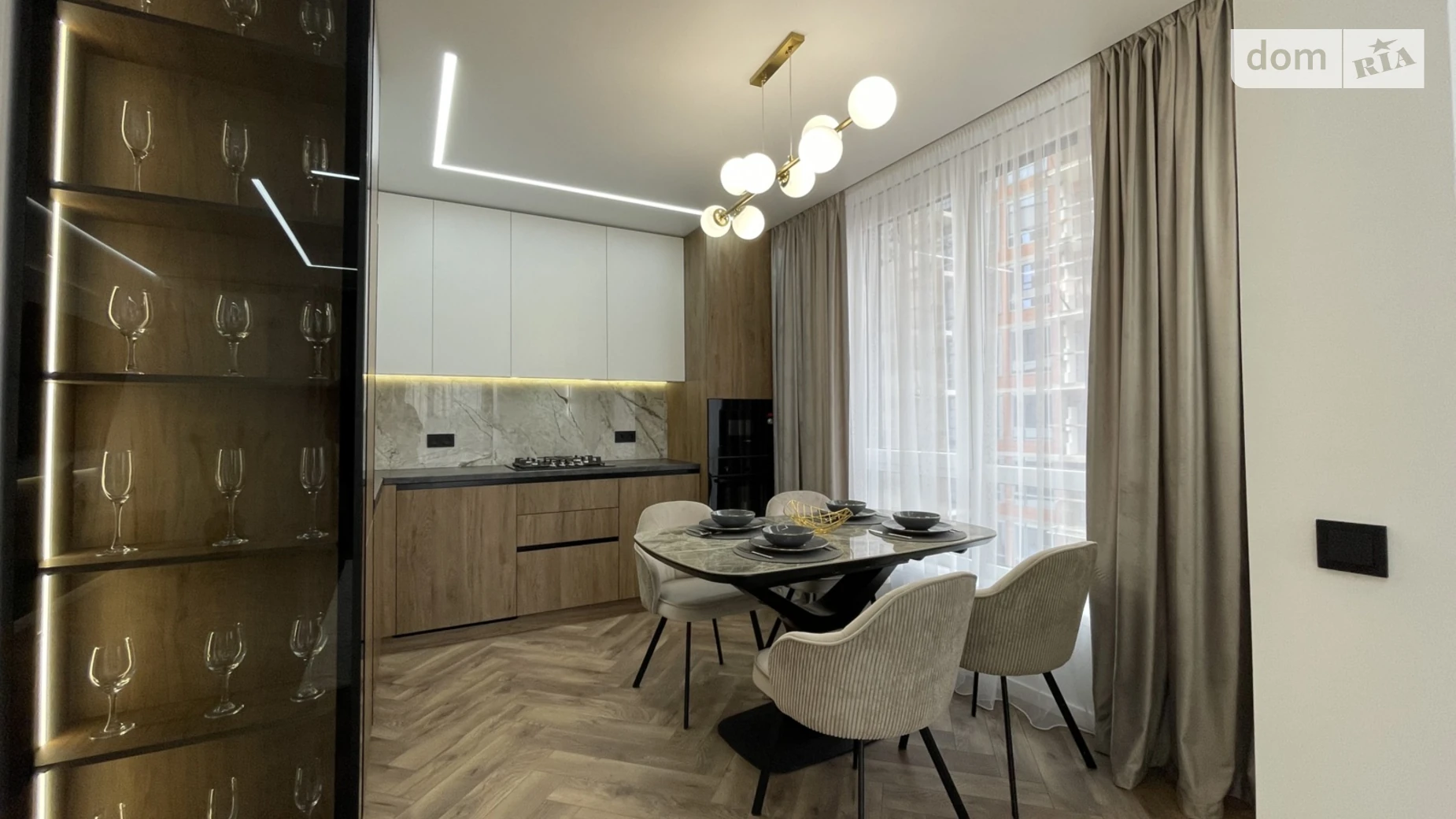 Продается 3-комнатная квартира 90 кв. м в Ивано-Франковске, ул. Юліана Пелеша(Крайковского) - фото 3