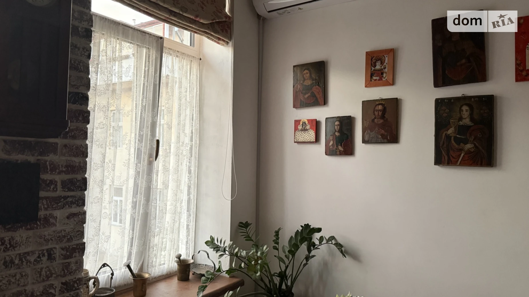 Продается 1-комнатная квартира 54.1 кв. м в Львове, ул. Турецкая, 1 - фото 2