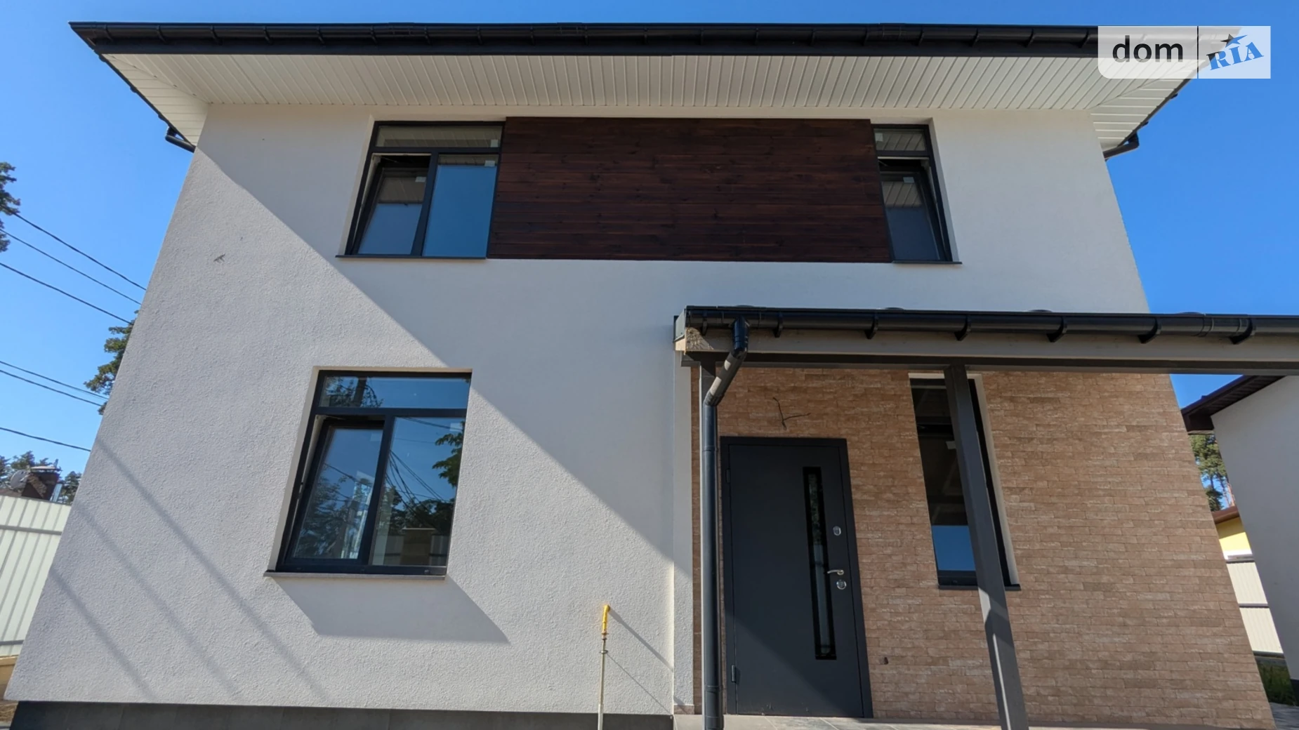 Продается дом на 2 этажа 142 кв. м с гаражом, цена: 150000 $ - фото 4