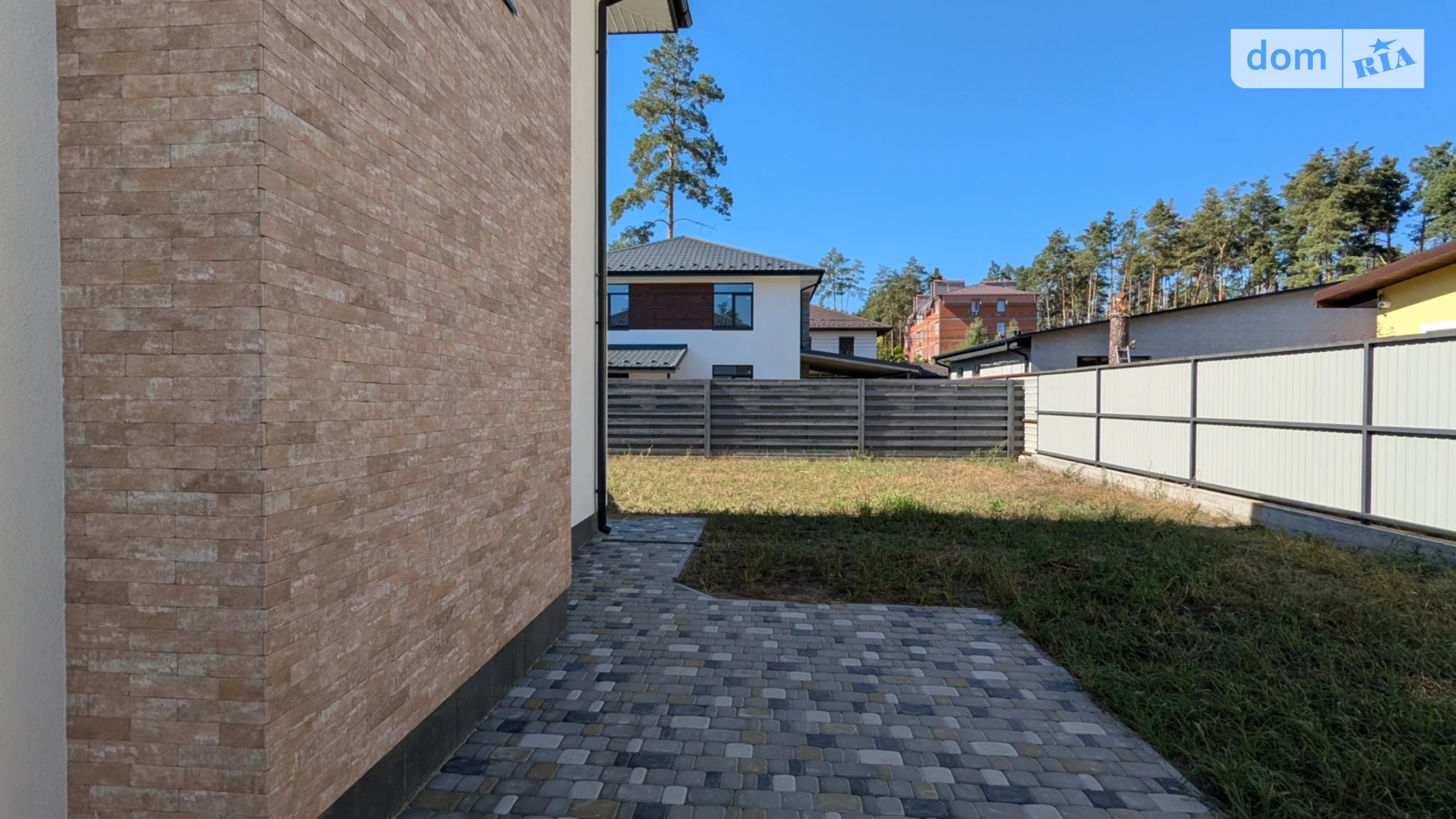 Продается дом на 2 этажа 142 кв. м с гаражом, цена: 150000 $ - фото 5