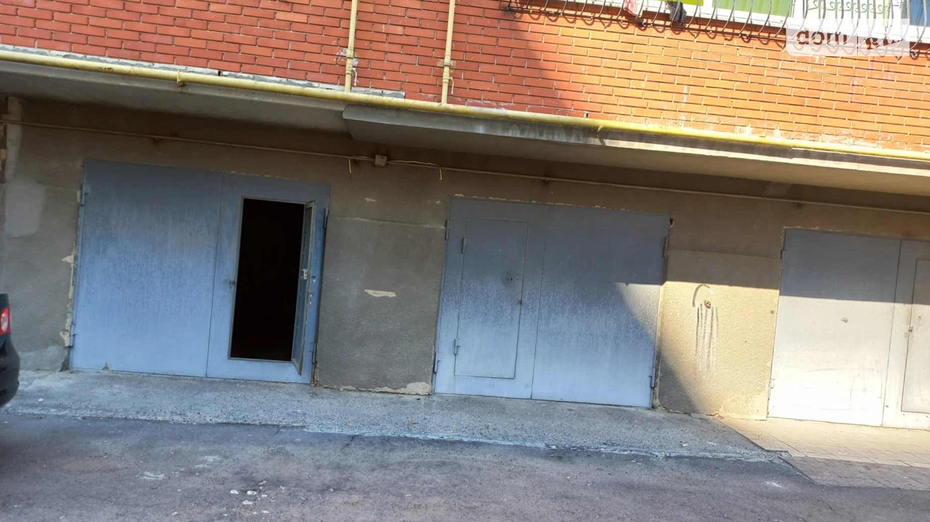 Продается отдельно стоящий гараж под легковое авто на 20 кв. м, цена: 20000 $ - фото 3