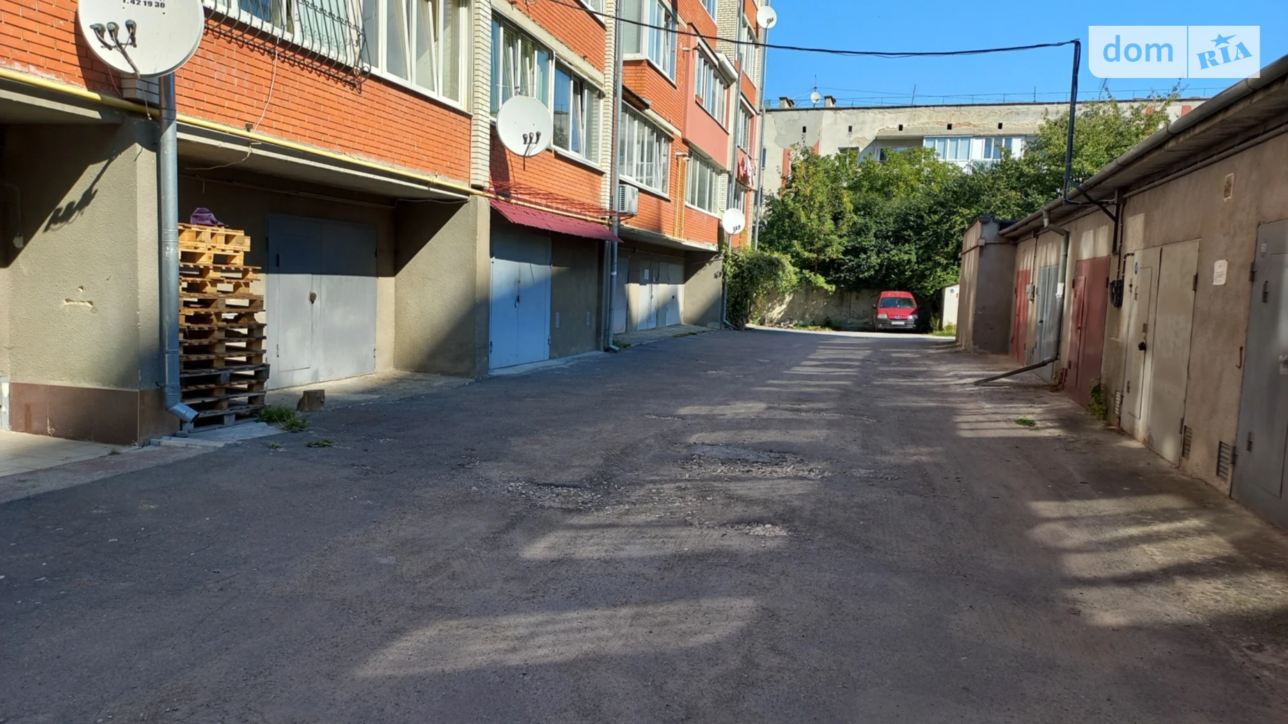Продается отдельно стоящий гараж под легковое авто на 20 кв. м, цена: 20000 $ - фото 2