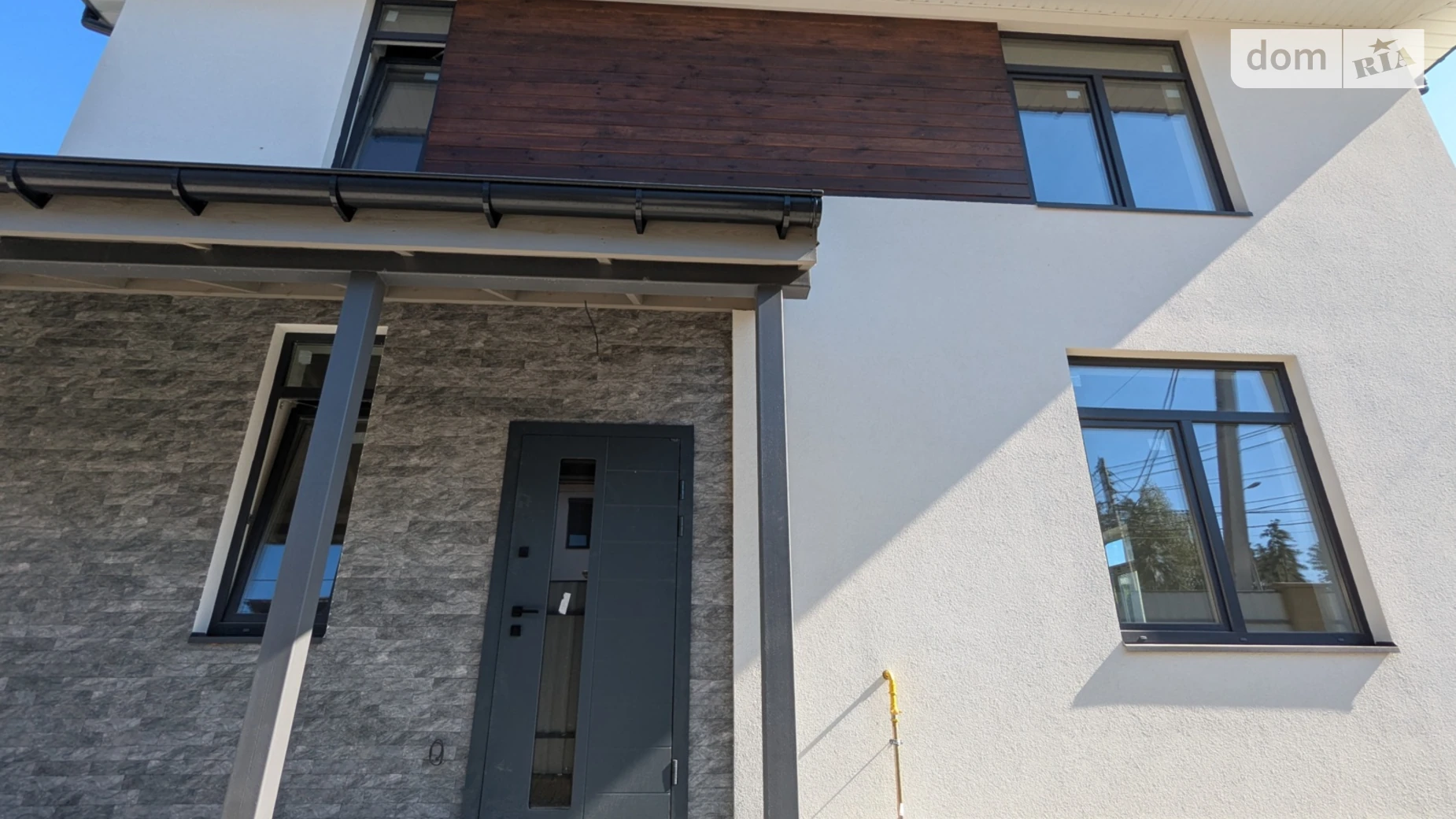 Продается дом на 2 этажа 150 кв. м с участком, цена: 170000 $ - фото 2