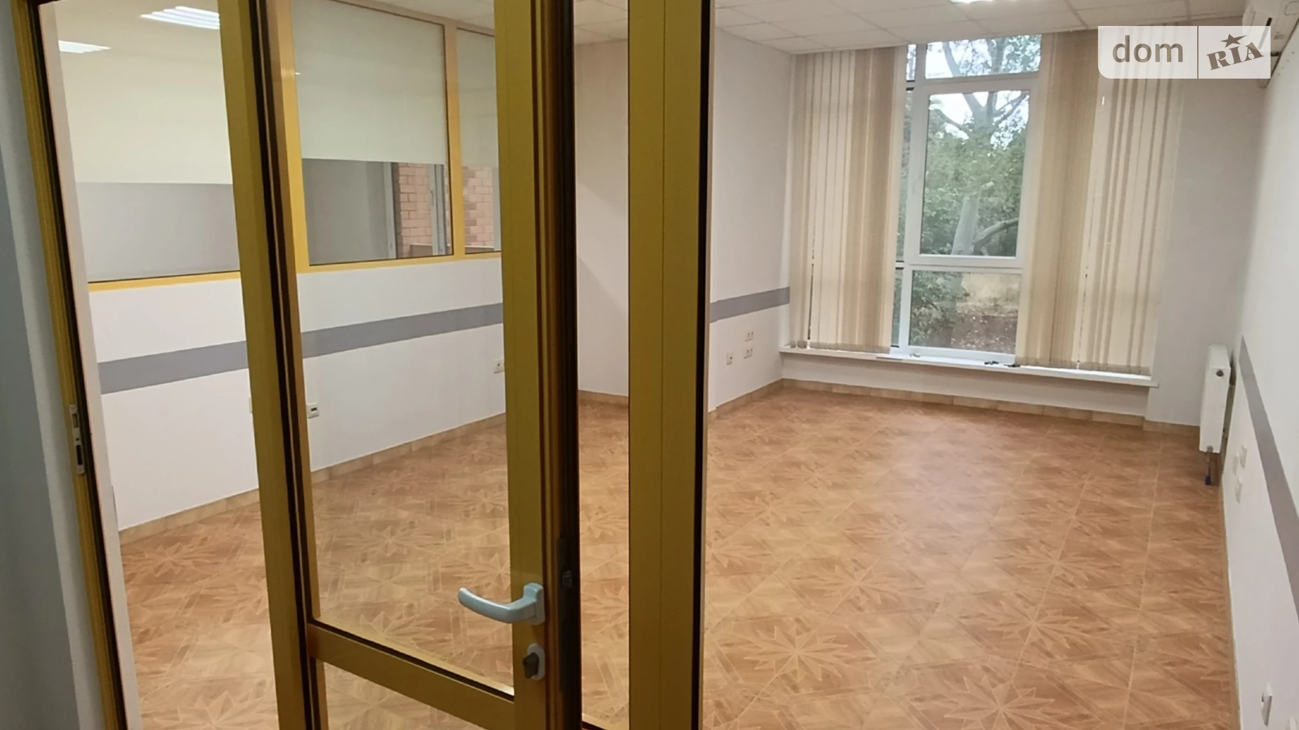 Сдается в аренду офис 54.7 кв. м в бизнес-центре, цена: 11000 грн - фото 3