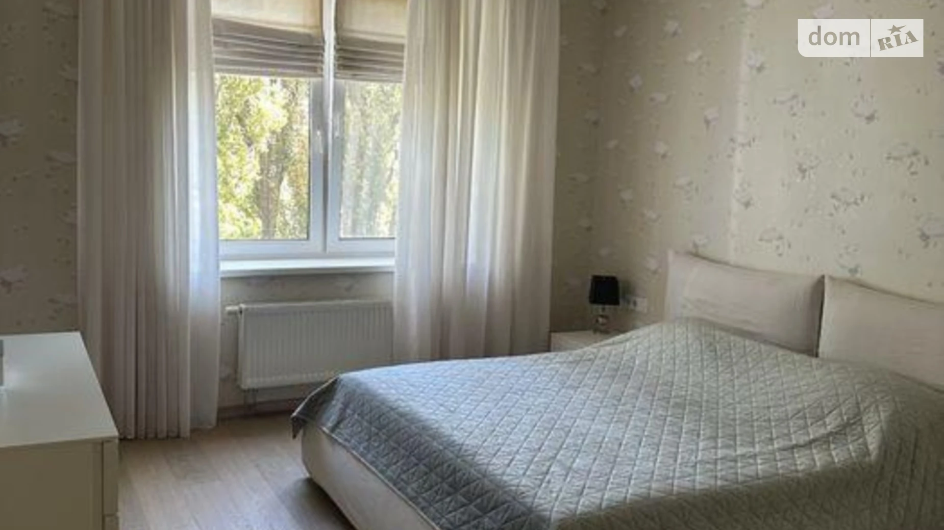 Продается 1-комнатная квартира 65.2 кв. м в Киеве, ул. Сечевых Стрельцов(Артема), 52А - фото 2