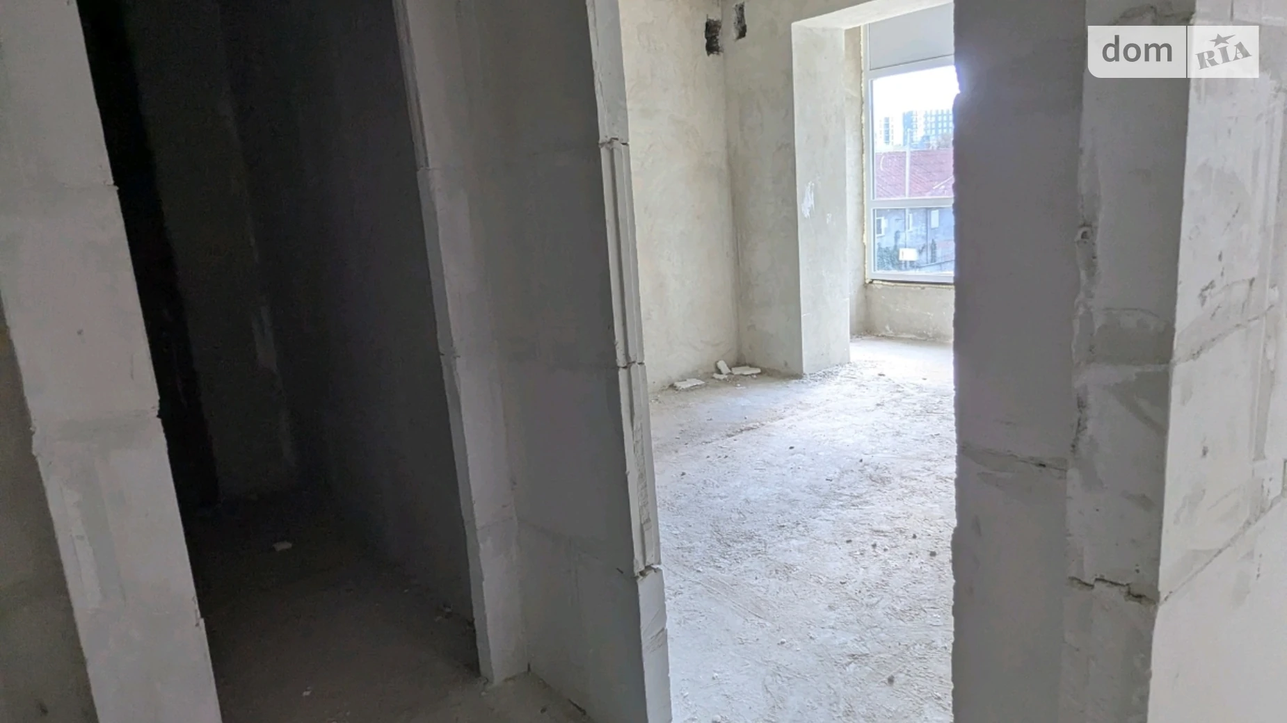 Продается 1-комнатная квартира 39 кв. м в Ивано-Франковске, ул. Княгинин, 44 - фото 2