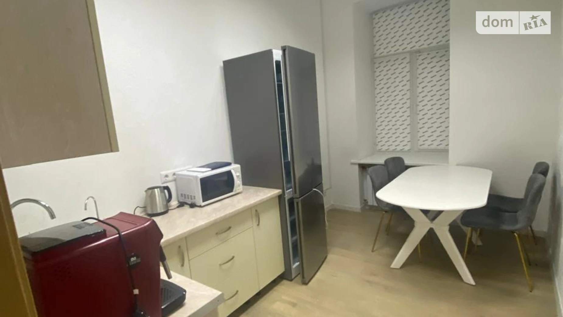 Сдается в аренду офис 140 кв. м в бизнес-центре, цена: 2300 $ - фото 3