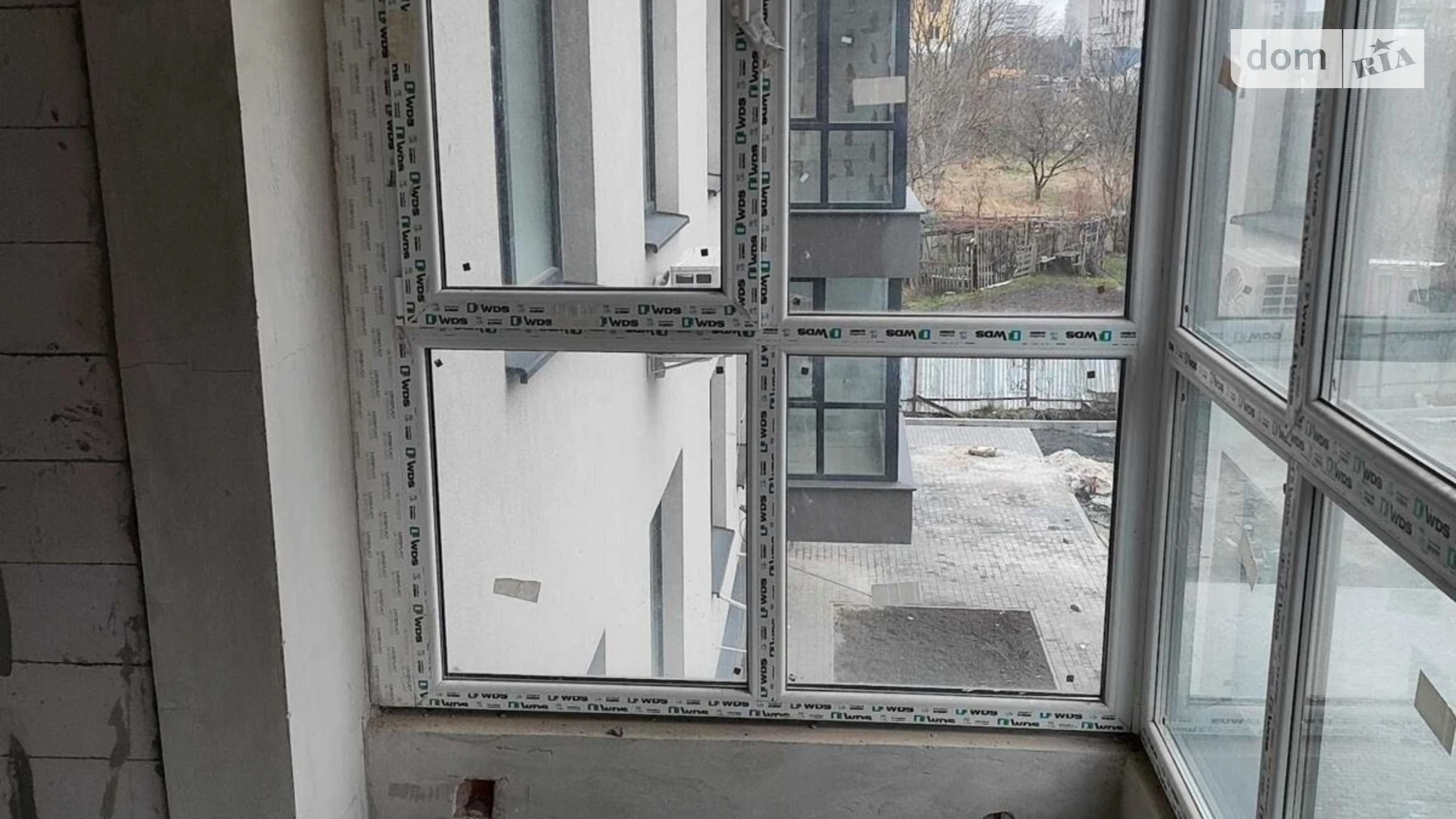 Продается 1-комнатная квартира 47.4 кв. м в Львове, ул. Роксоляны - фото 2