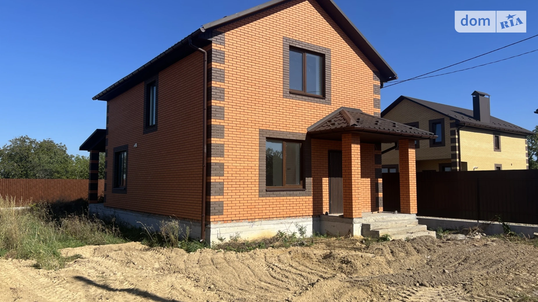 Продается дом на 2 этажа 120 кв. м с подвалом, цена: 89999 $ - фото 2