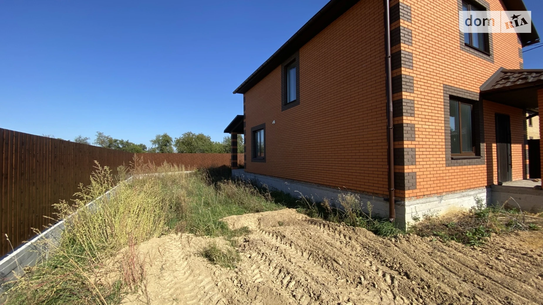 Продается дом на 2 этажа 120 кв. м с камином, цена: 90000 $ - фото 3