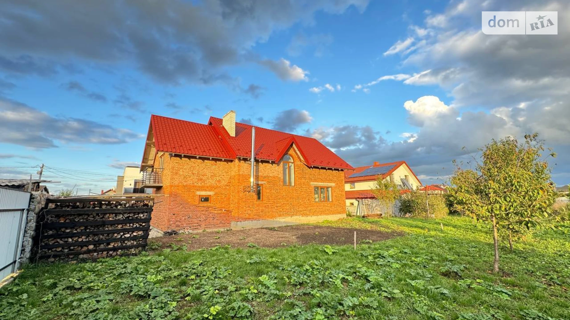 Продается дом на 2 этажа 180 кв. м с садом, цена: 185000 $ - фото 2