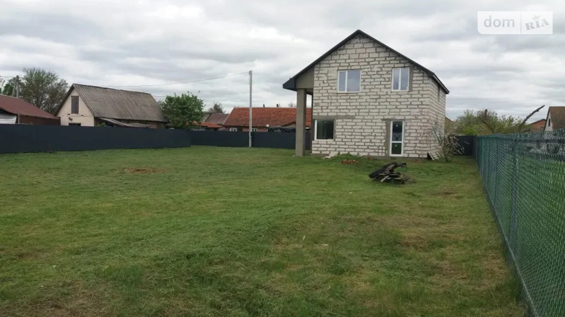 Продается дом на 2 этажа 120 кв. м с подвалом, цена: 29000 $ - фото 2