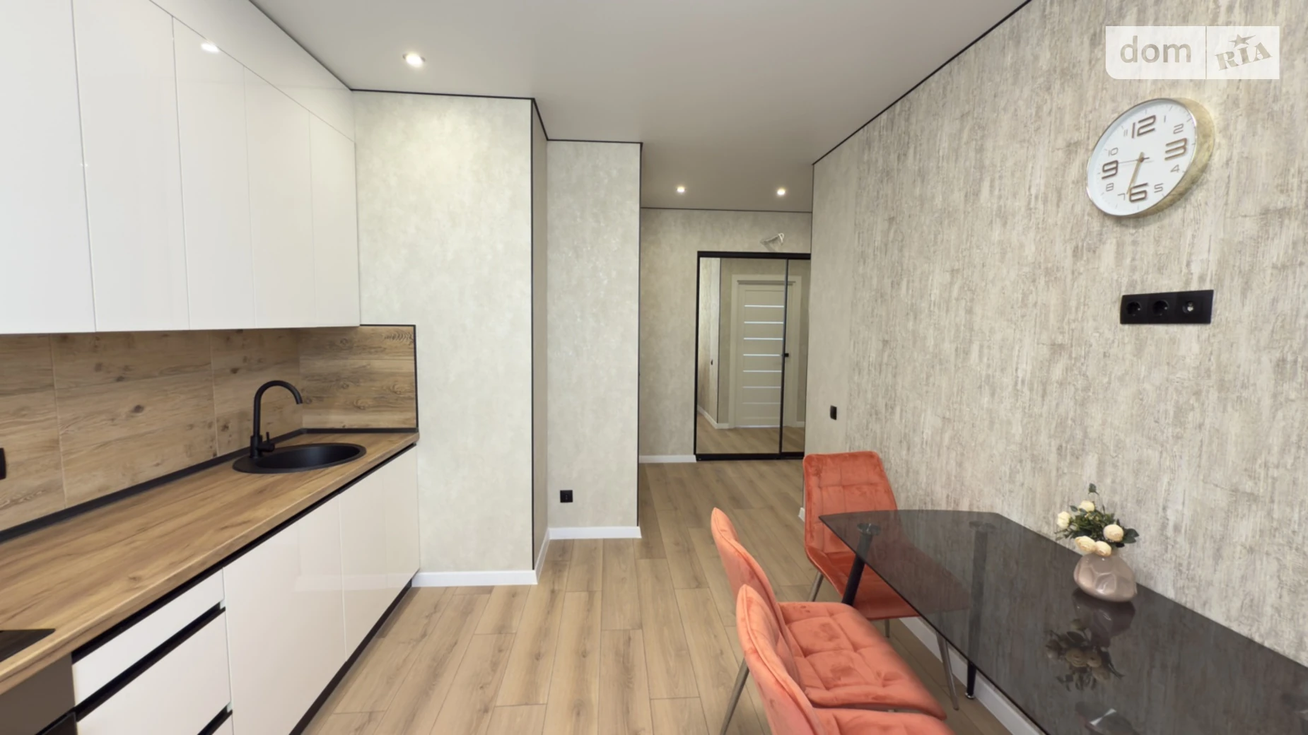 Продается 2-комнатная квартира 60 кв. м в Лиманке, ул. Жемчужная, 8 - фото 3