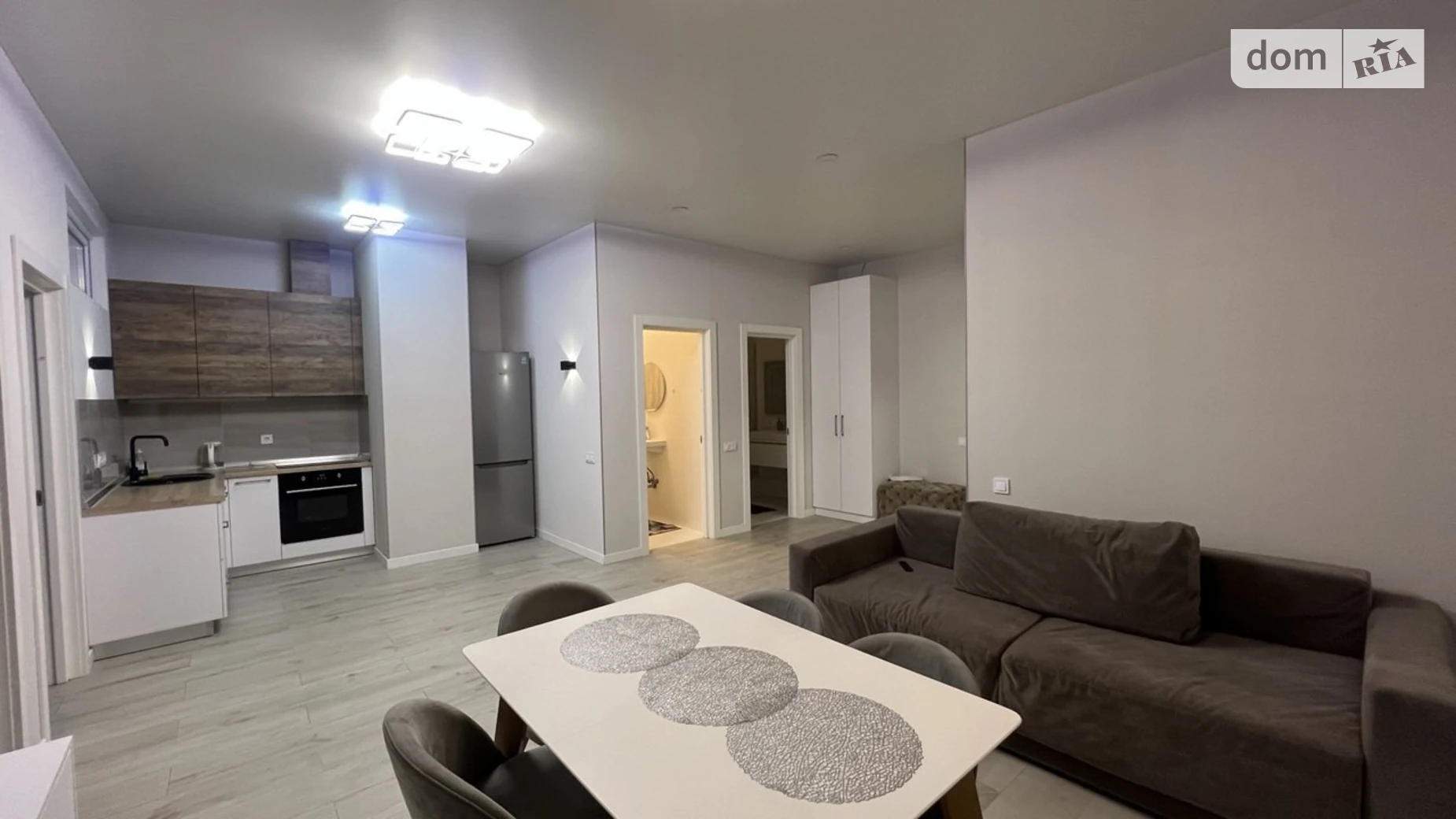 Сдается в аренду 2-комнатная квартира 75 кв. м в Одессе, плато Аркадийское(Гагаринское), 5/2 - фото 3