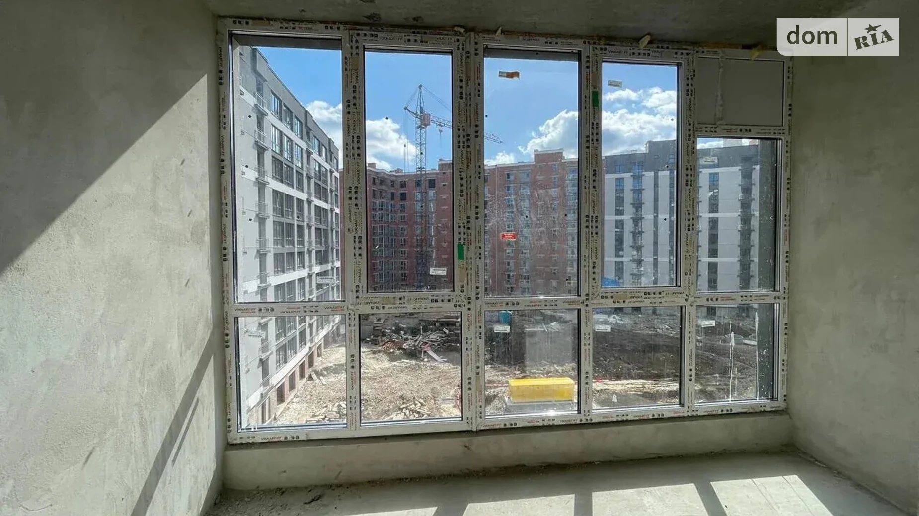 Продается 1-комнатная квартира 42.8 кв. м в Ивано-Франковске, ул. Довженко А. - фото 2